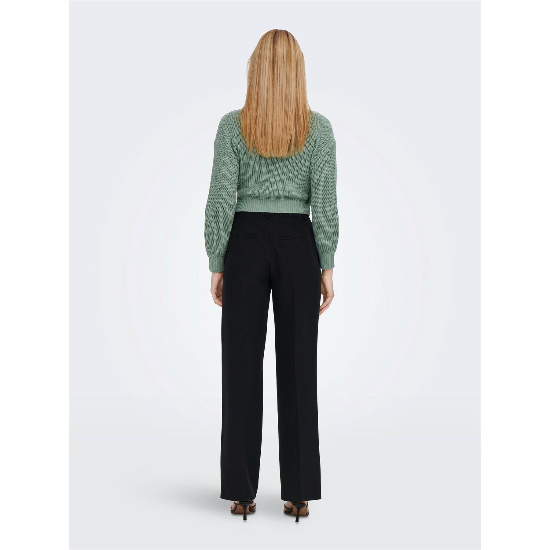 Only Cropped V-Neck Relaxed Fit Sweater