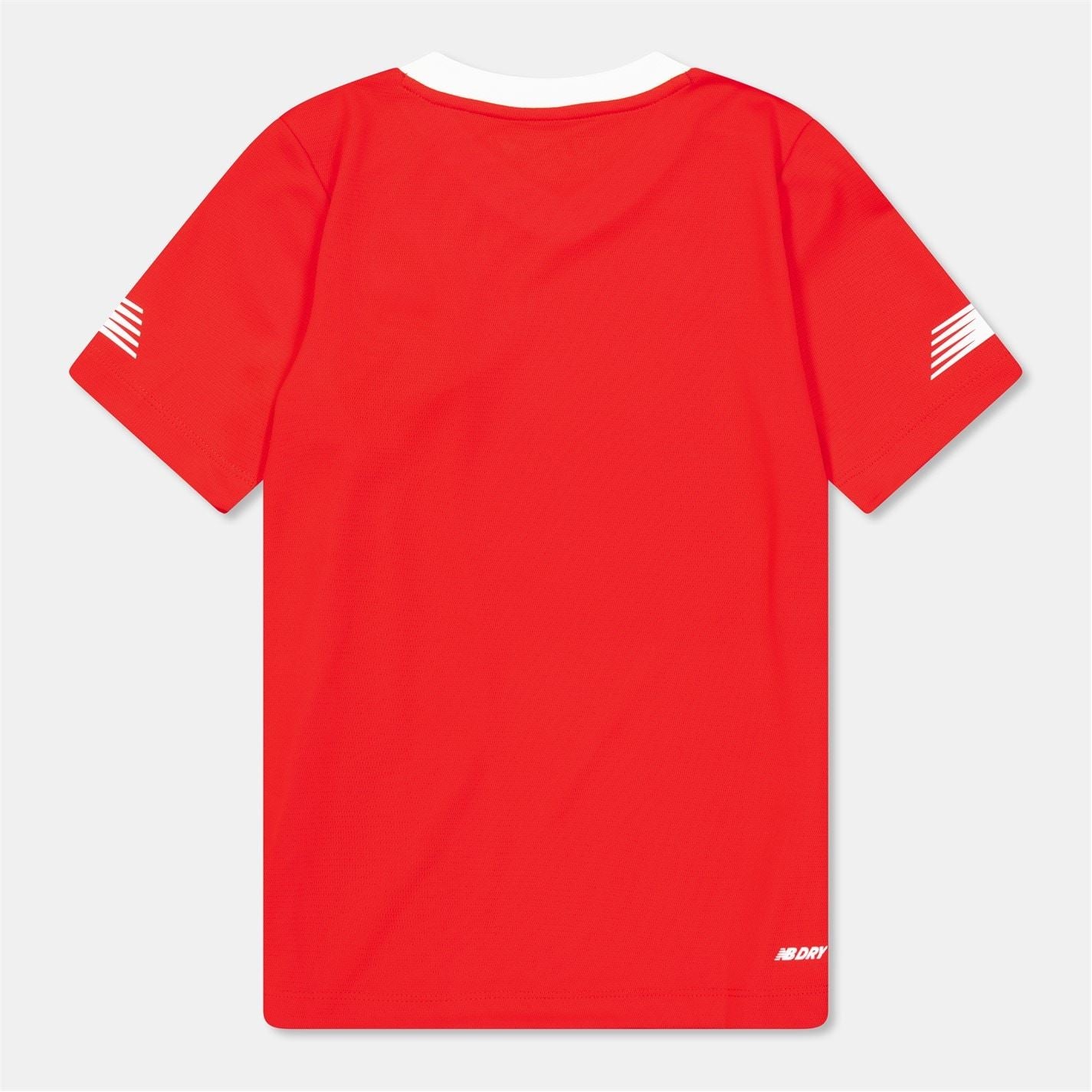 New Balance V-Neck Regular Fit Athletic Shirt