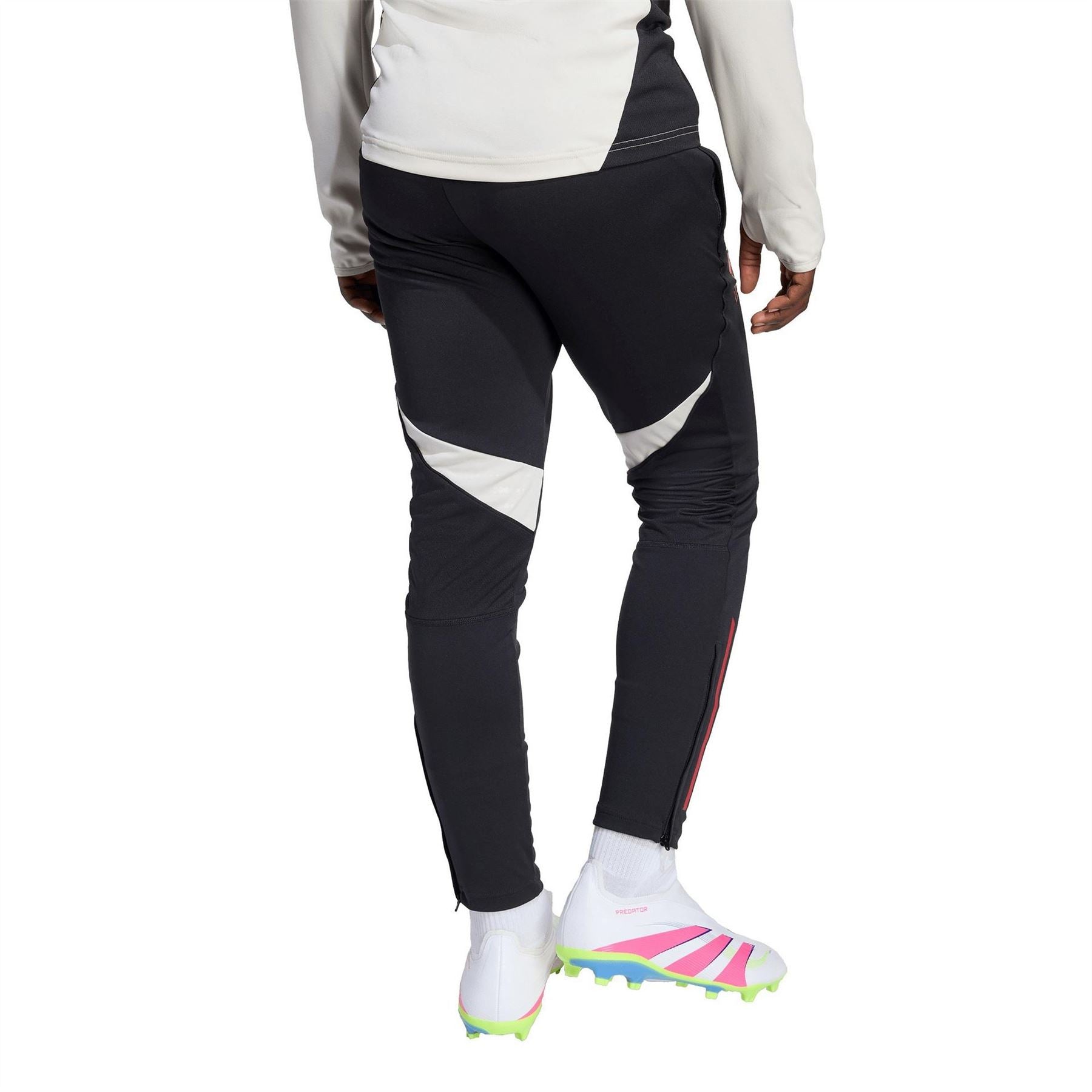 adidas Liverpool Training Tracksuit Bottoms 2025 2026 Juniors