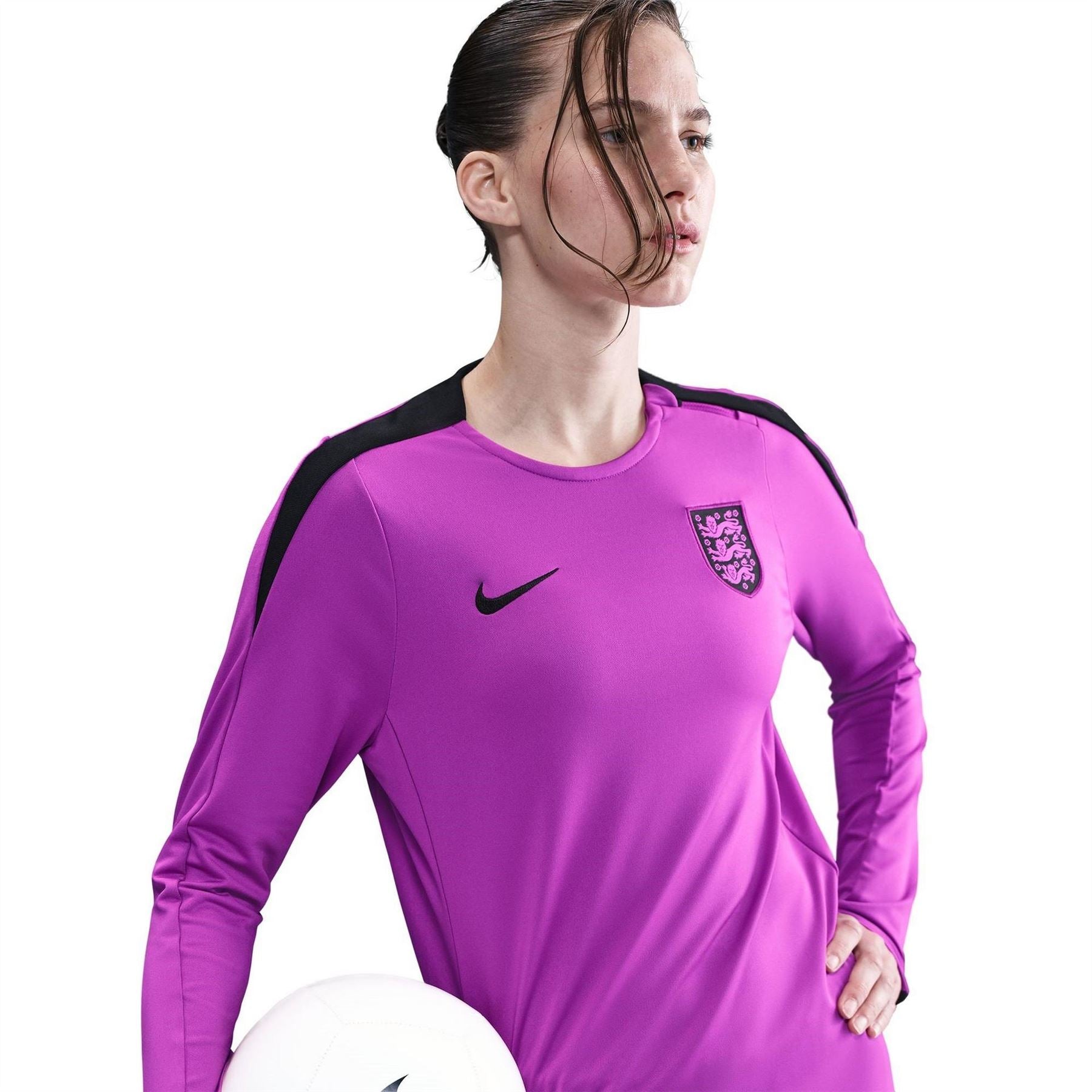 Nike Womens England Strike Crew Top 2025