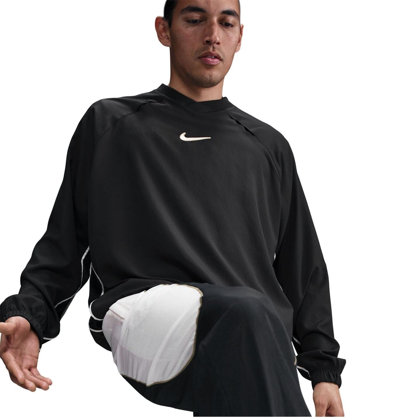 Nike Acad Relaxed Fit Crew Neck Sweatshirt