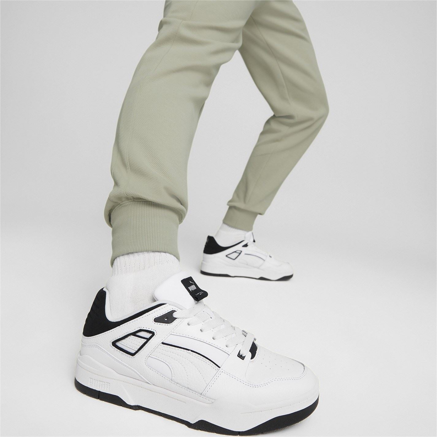 Puma Slipstream Low Top Sneakers