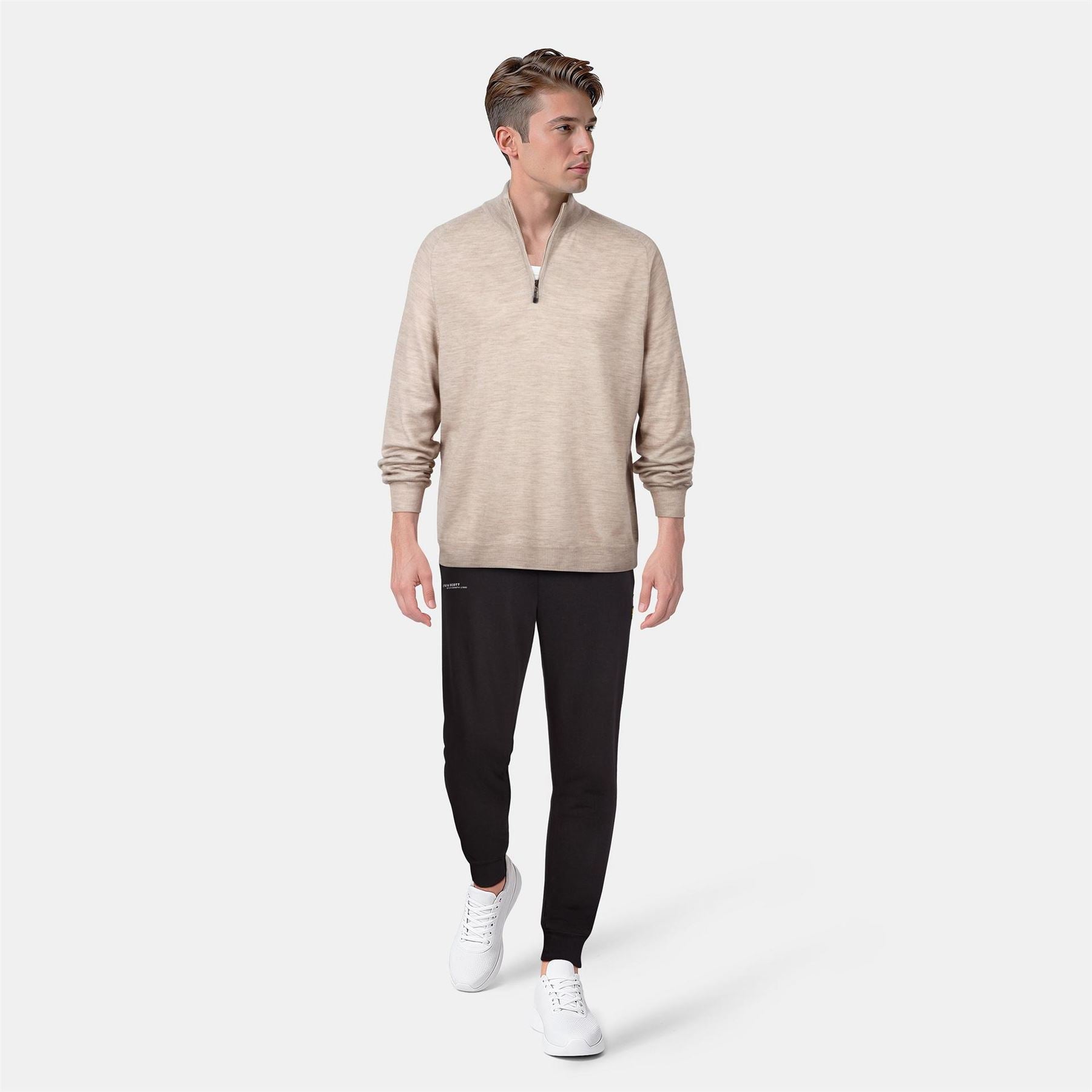 Lyle and Scott Logo Closed Hem Fleece Joggers