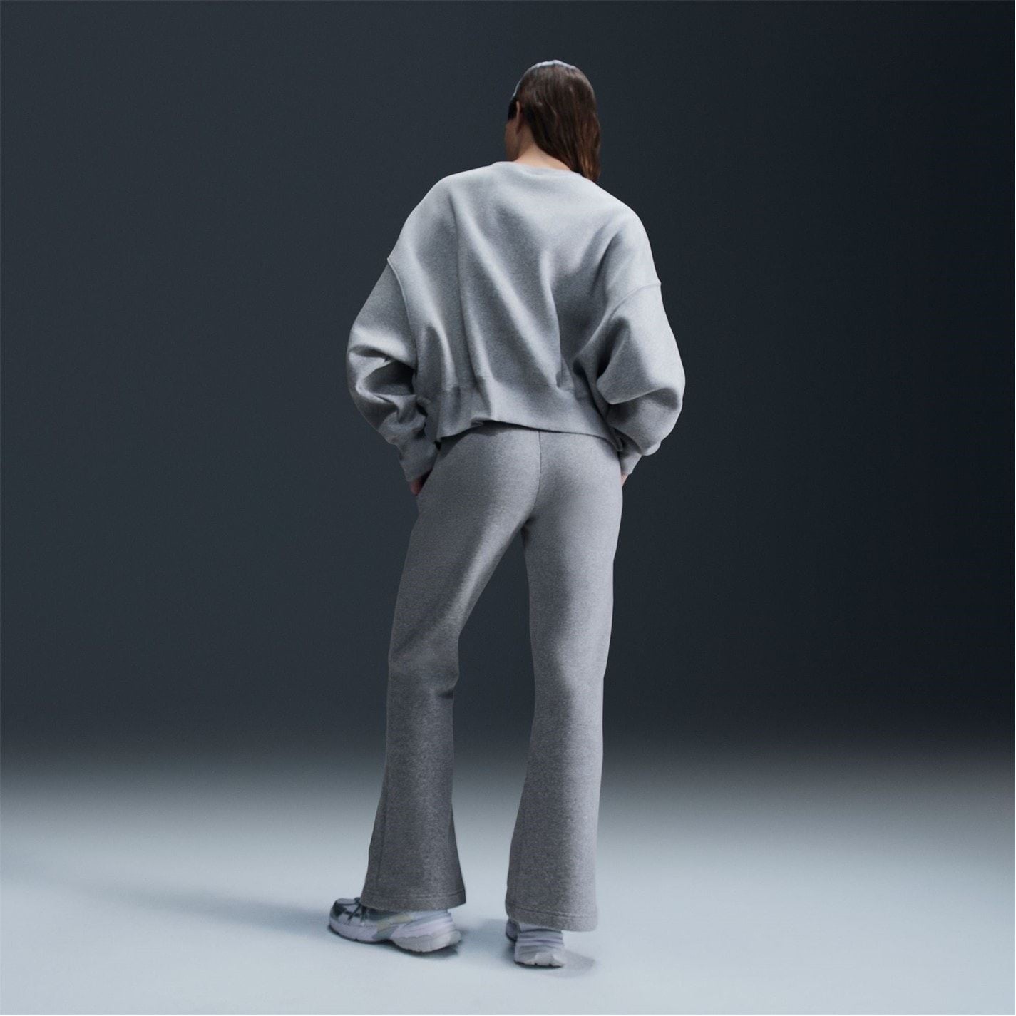 Nike Womens Sportswear Phoenix Fleece Over Oversized Crewneck Sweatshirt