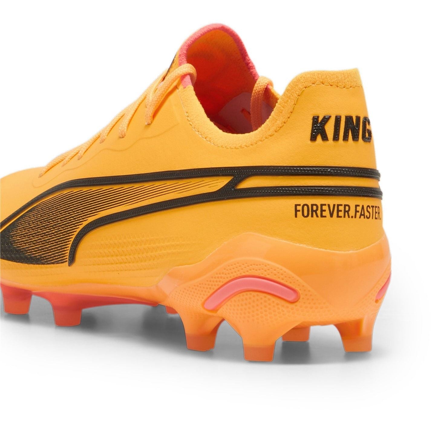 Puma King Ultimate Firm Ground Football Boots