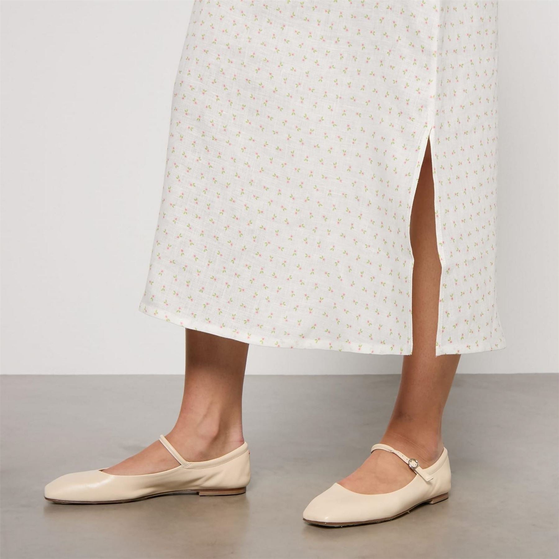 Sleeper Linen Dress
