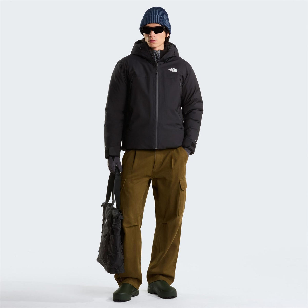 The North Face Mountain Range Solid Patterned Hooded Puffer Jacket with Zipped Pocket