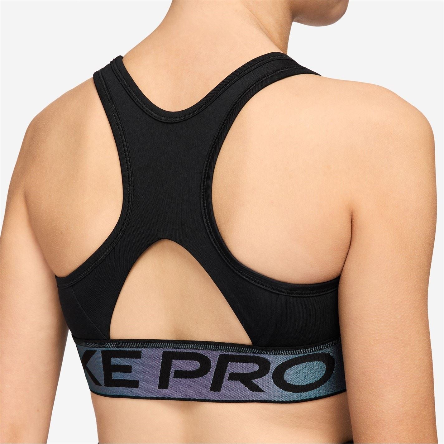 Nike Scoop Neck Snug Fit Sports Bra