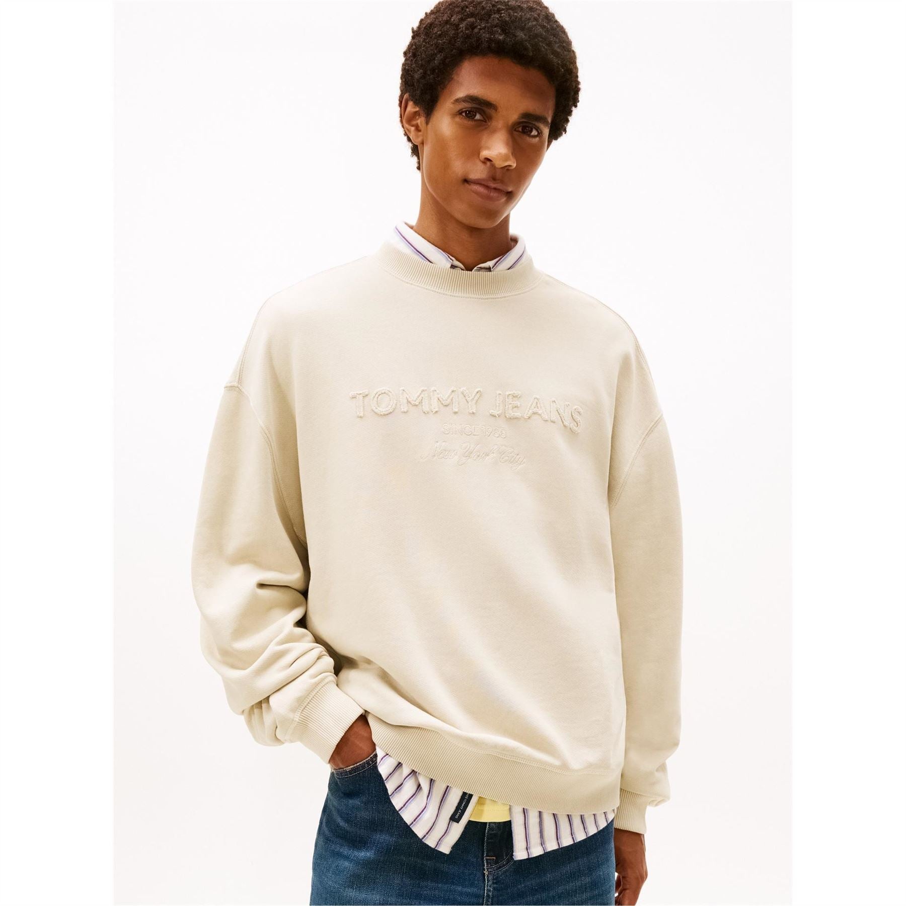 Tommy Jeans Embroidered Crew Neck Ribbed Collar Long Sleeve Sweatshirt