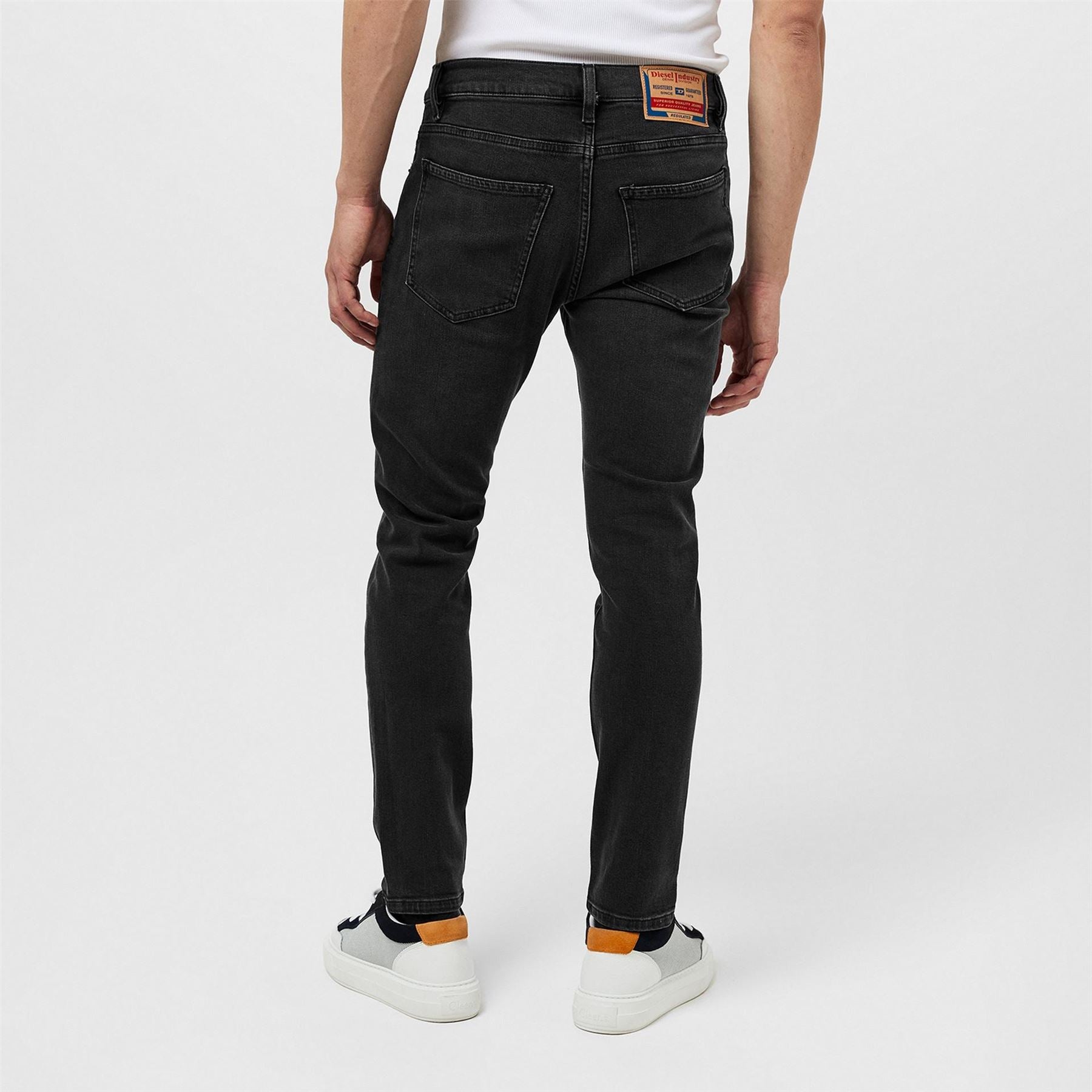 Diesel 2019 D Strukt