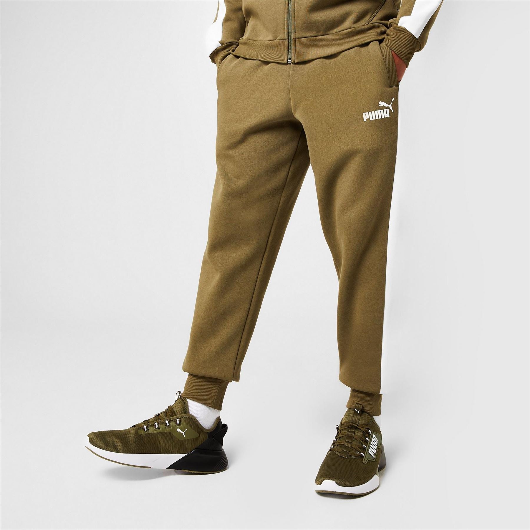 Puma Mens Retaliate 2 Trainers