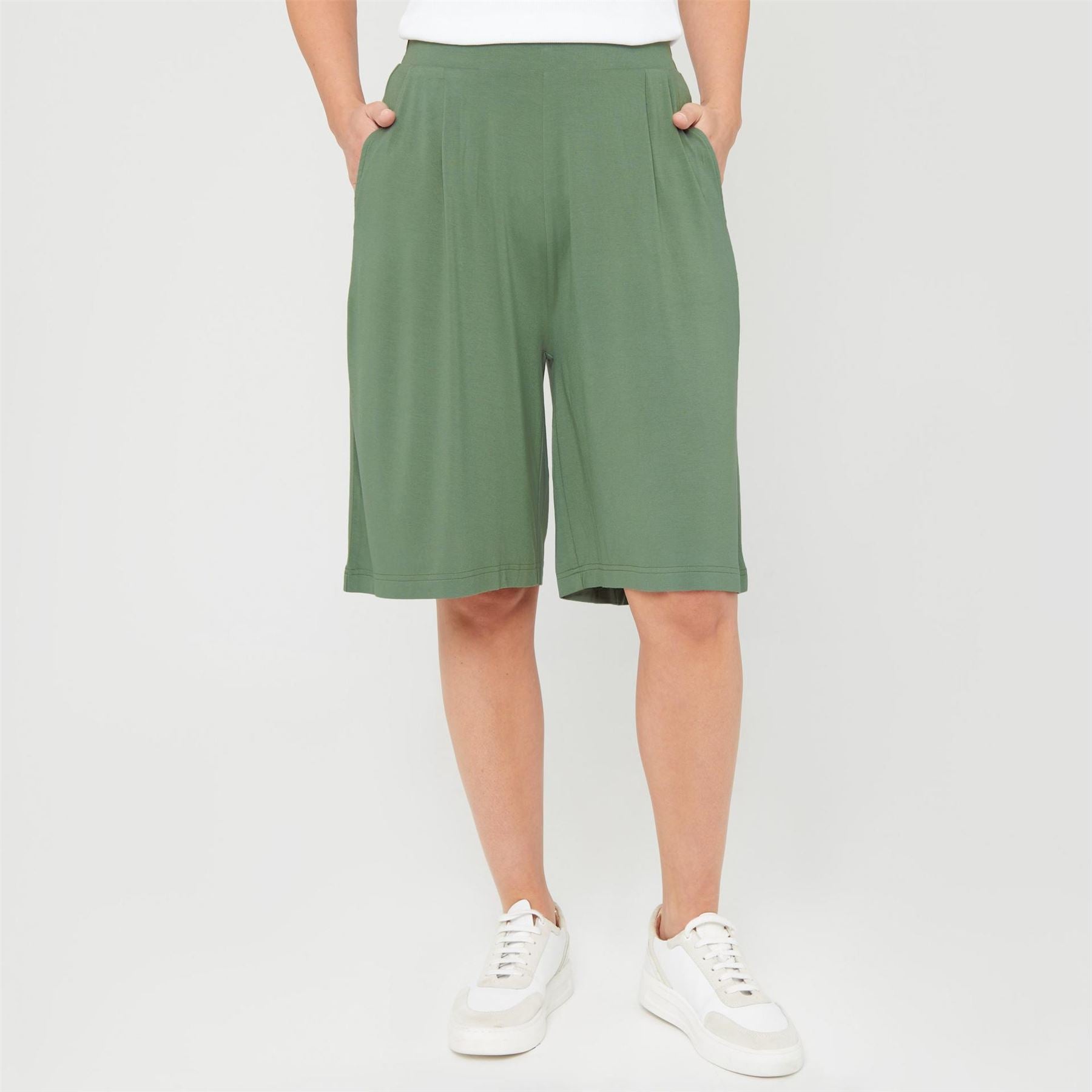 Be You Beyou Knee Length Fleece Jogger Shorts
