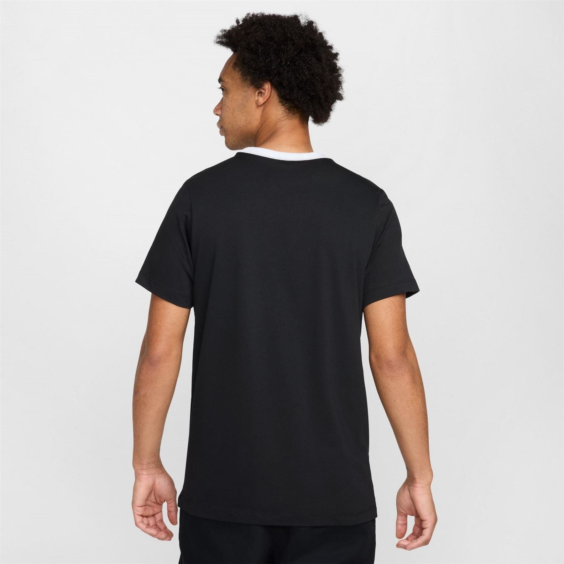 Nike Regular Fit Crew Neck Short Sleeve T-Shirt