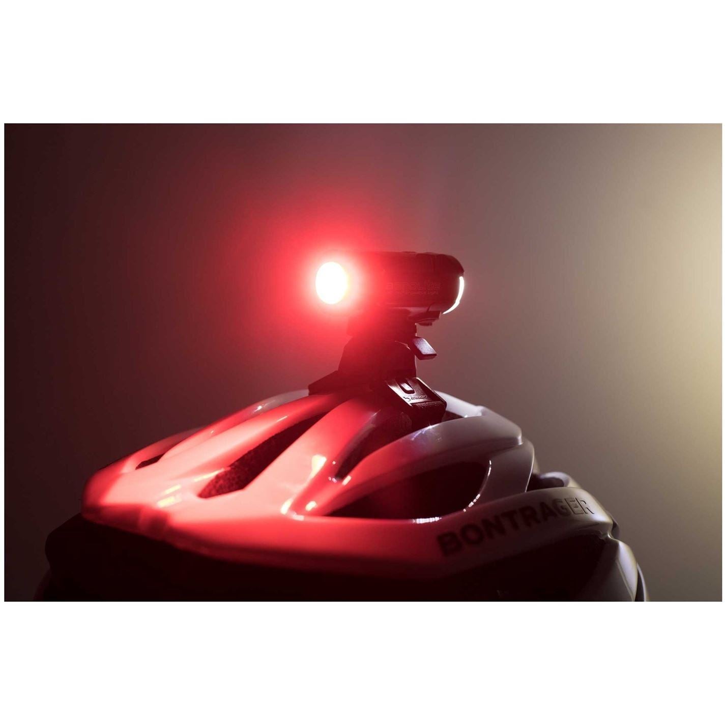 Moon Sport Aerolite Helmet Light   60 10 Lumen