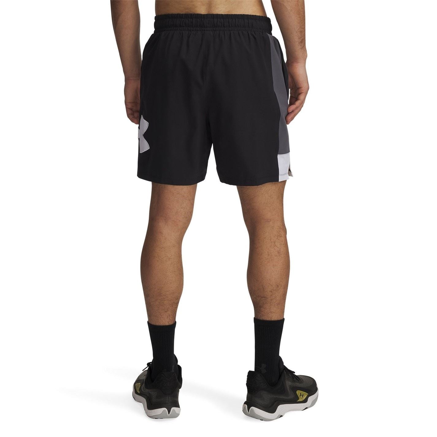 Under Armour 7 Woven Basketball Bermuda Shorts
