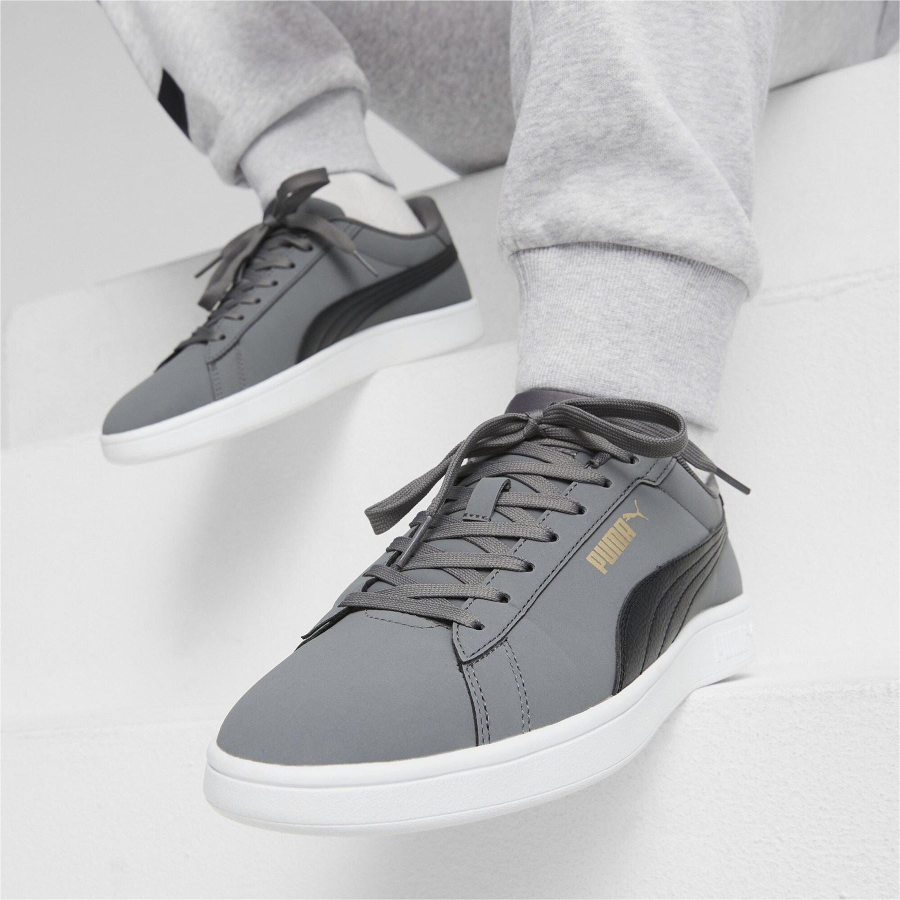Puma Smash 3.0 Buck Low Top Lace-Up Sneakers