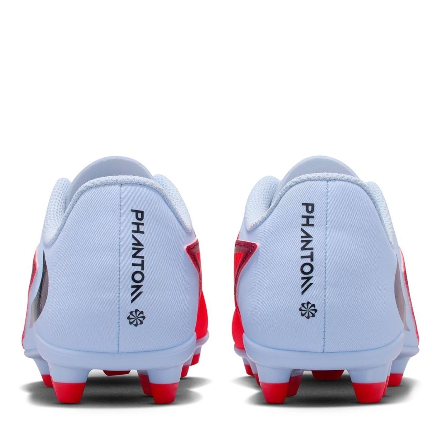 Nike Phantom 6 Club Juniors Multi Ground Football Boots