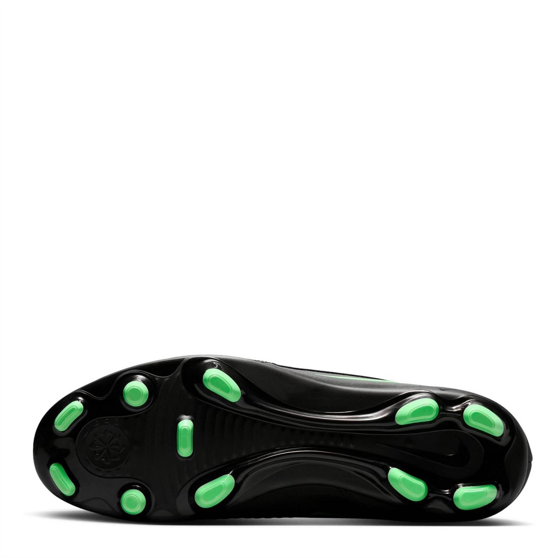Nike Phantom 6 Low Club Adults Firm Ground Football Boots