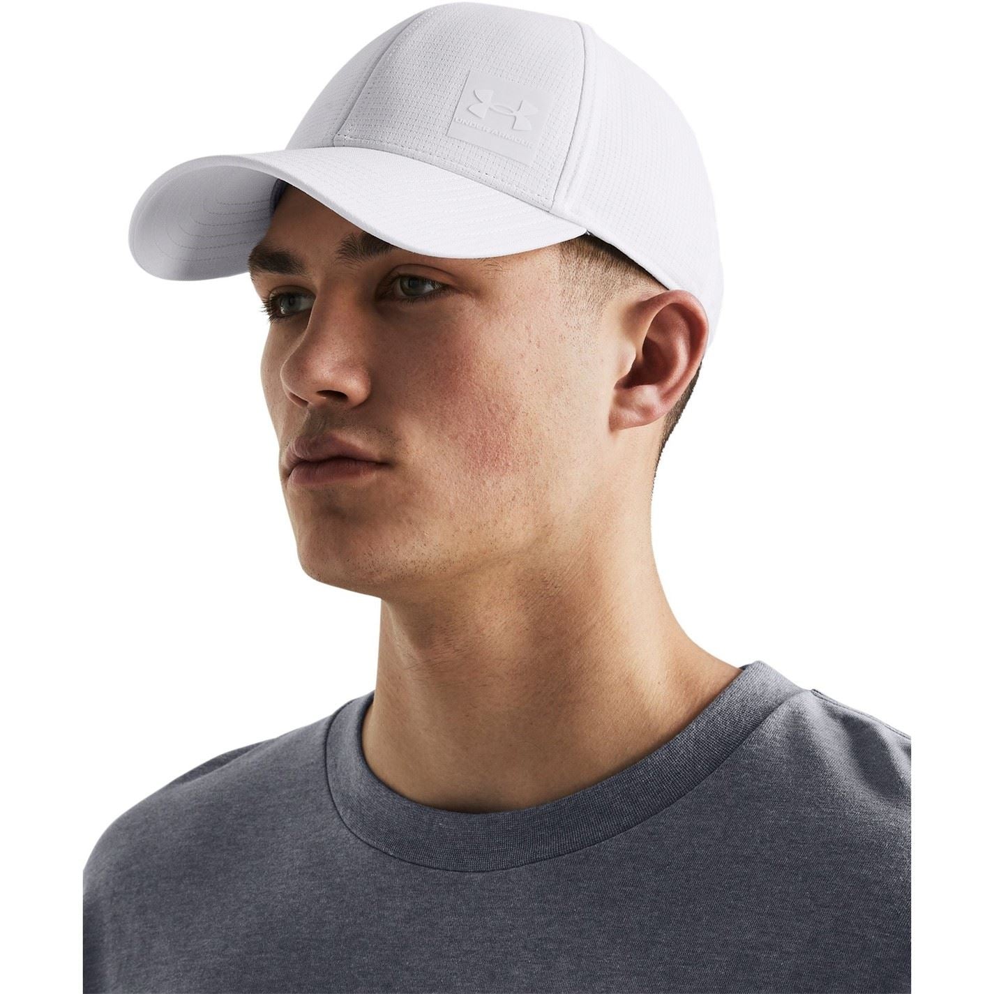 Under Armour Iso Chill Armourvent Curved Brim Baseball Cap