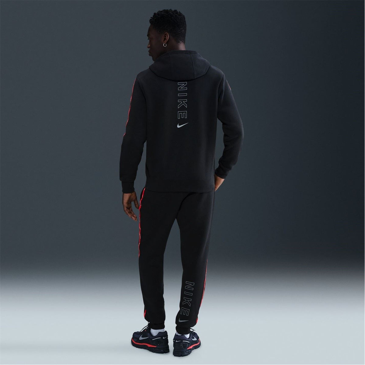 Nike City Raglan Sleeve Hooded Sweatshirt