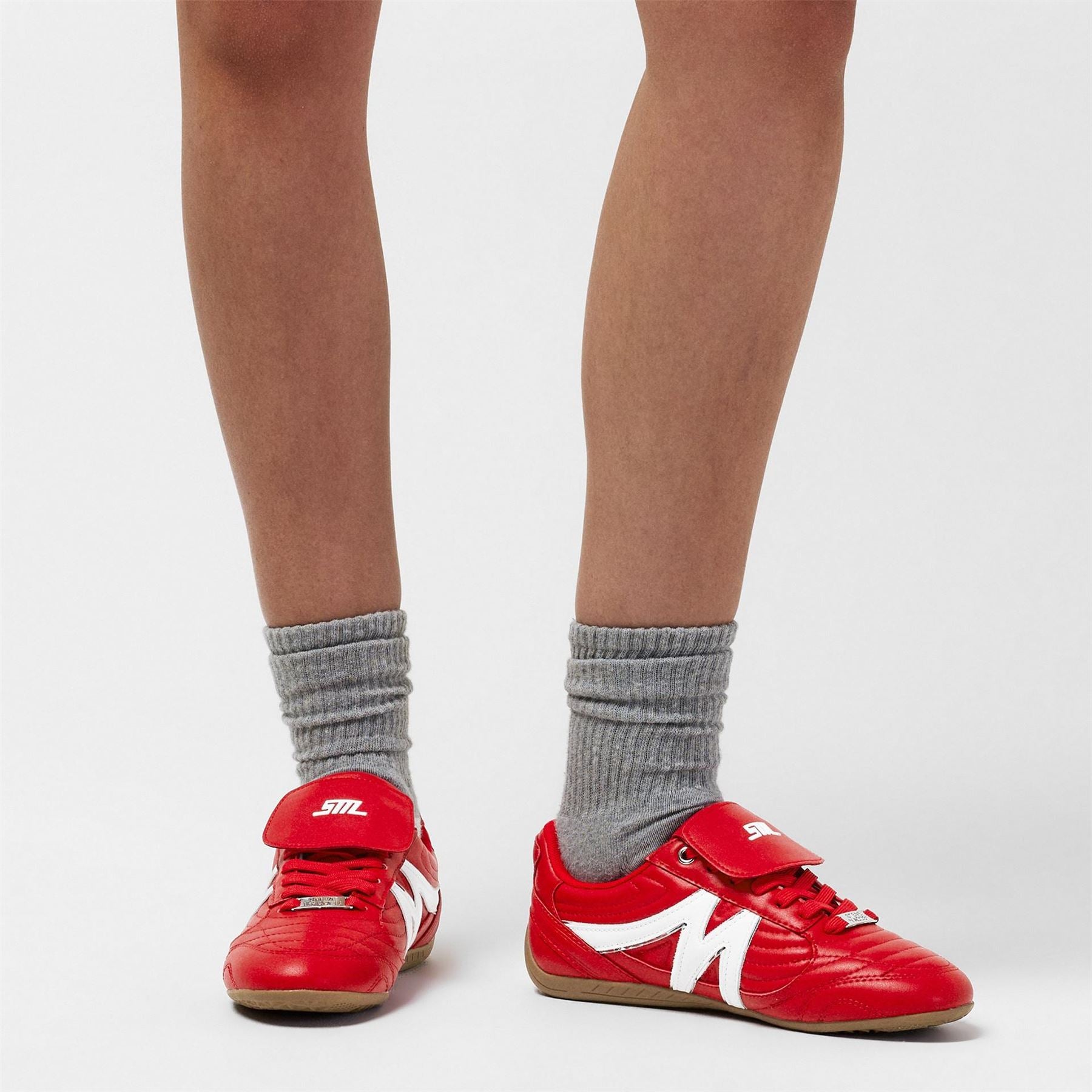 Steve Madden Low Top Round Toe Sneakers