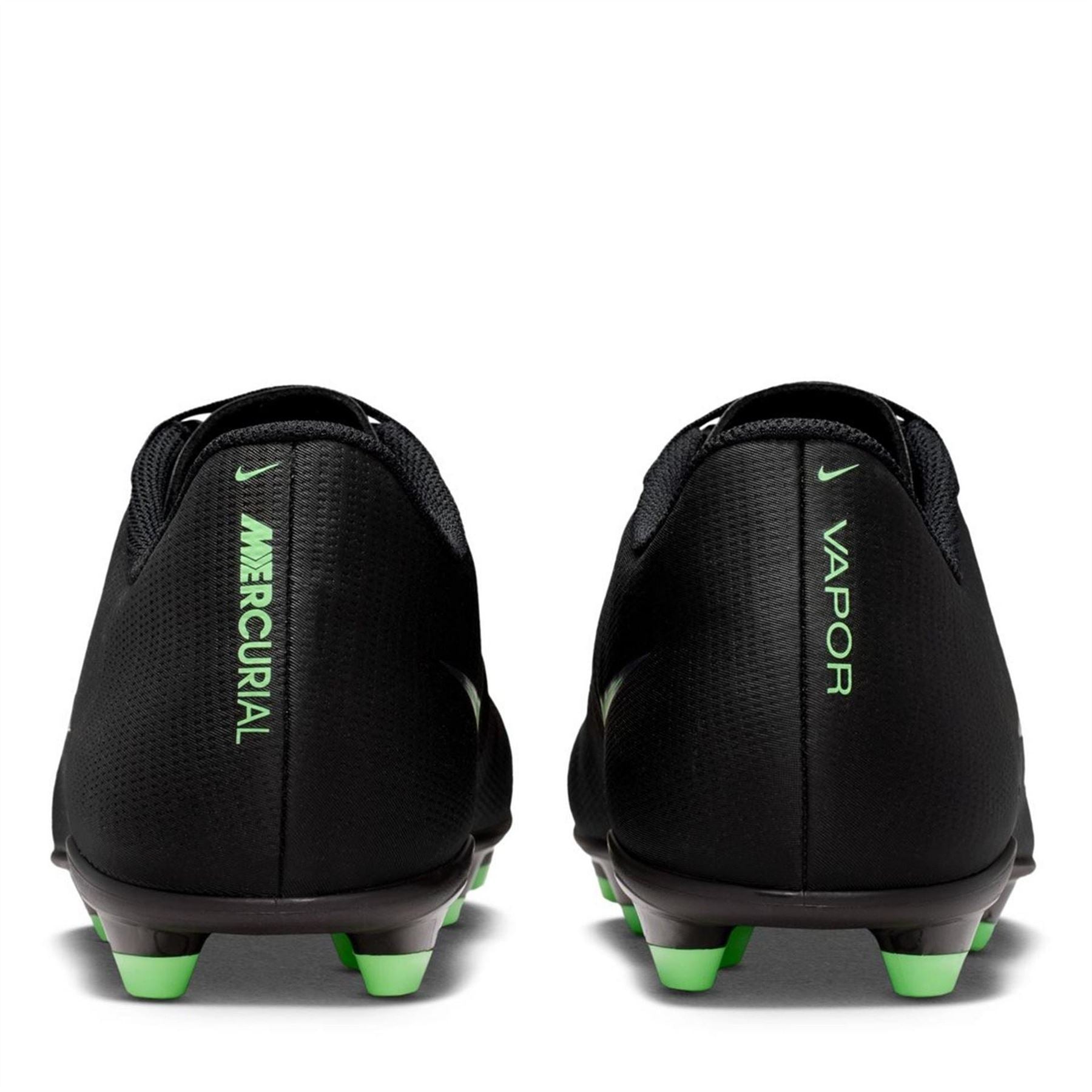 Nike Vapor 17 Club Firm Ground Football Boots