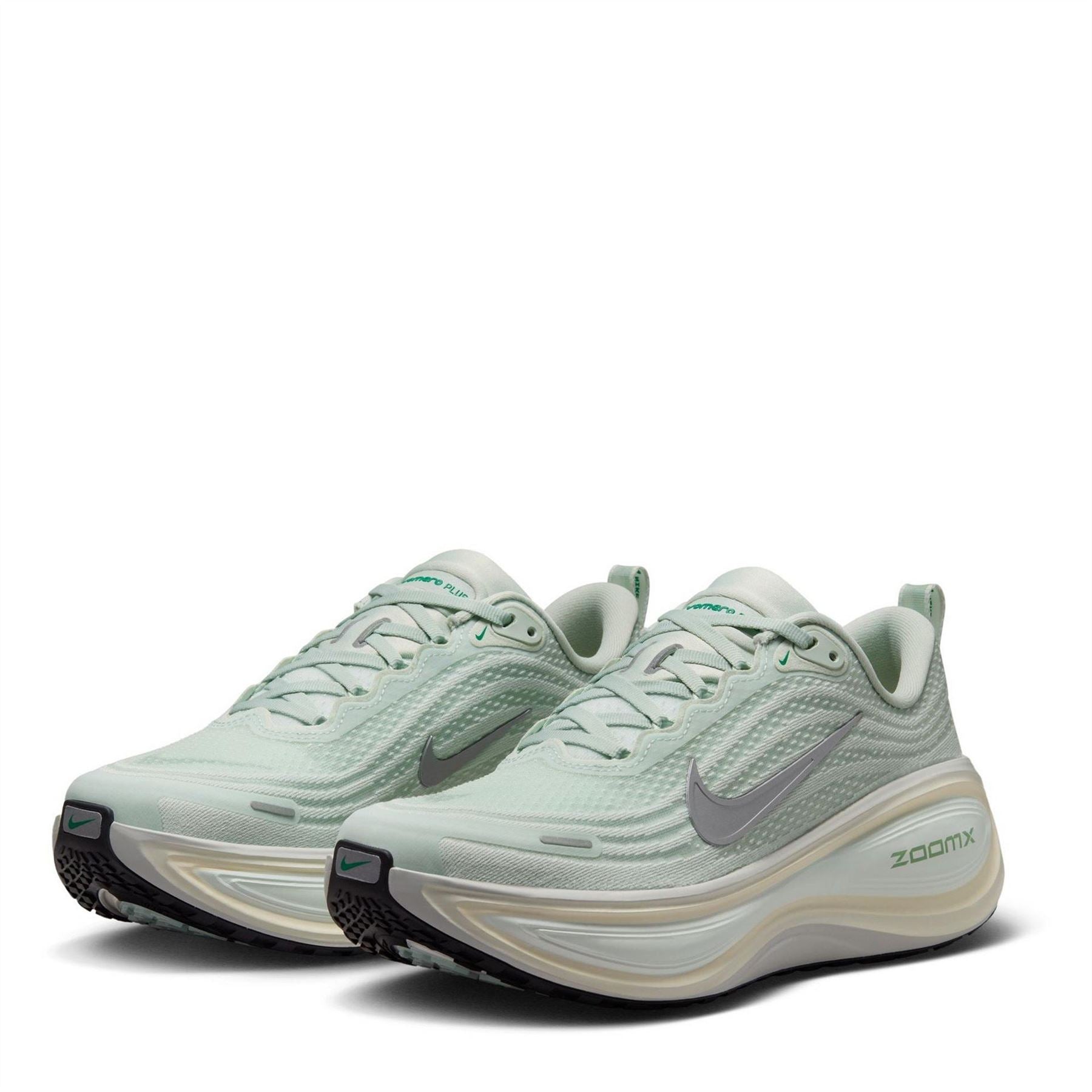 Nike Womens Vomero Plus Running Shoes