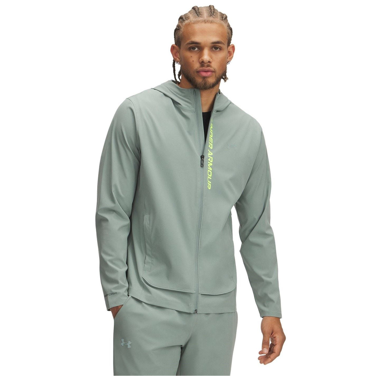 Under Armour Outrun The Storm Water Resistant Moisture Wicking Performance Running Jacket