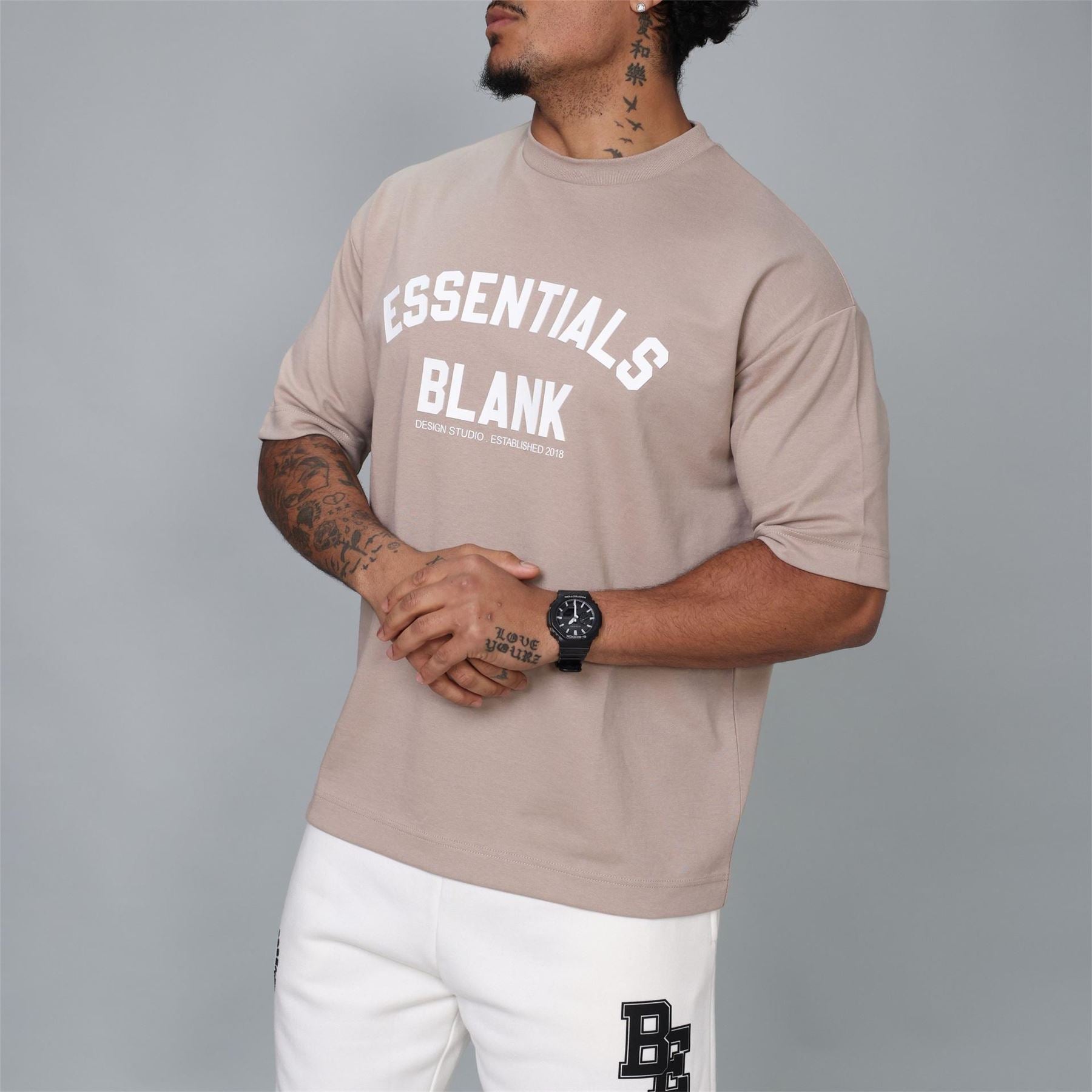 Blank Essentials College Arch Oversized T-Shirt