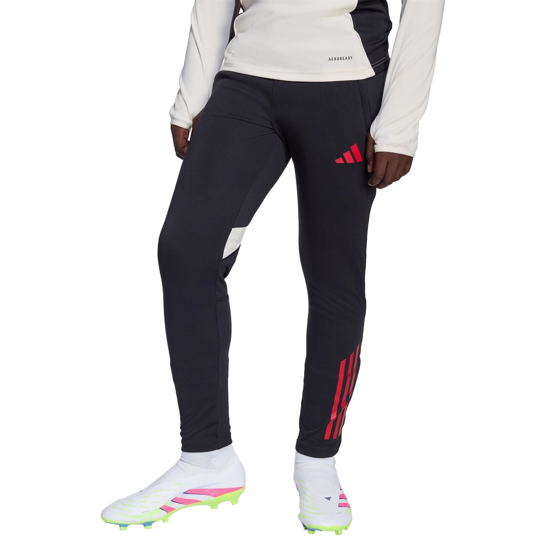 adidas Liverpool Training Tracksuit Bottoms 2025 2026 Juniors