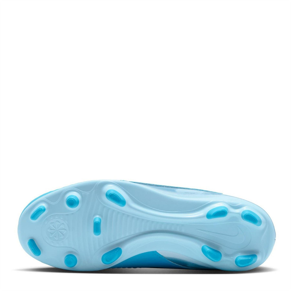 Nike Phantom 6 Club Juniors Multi Ground Football Boots