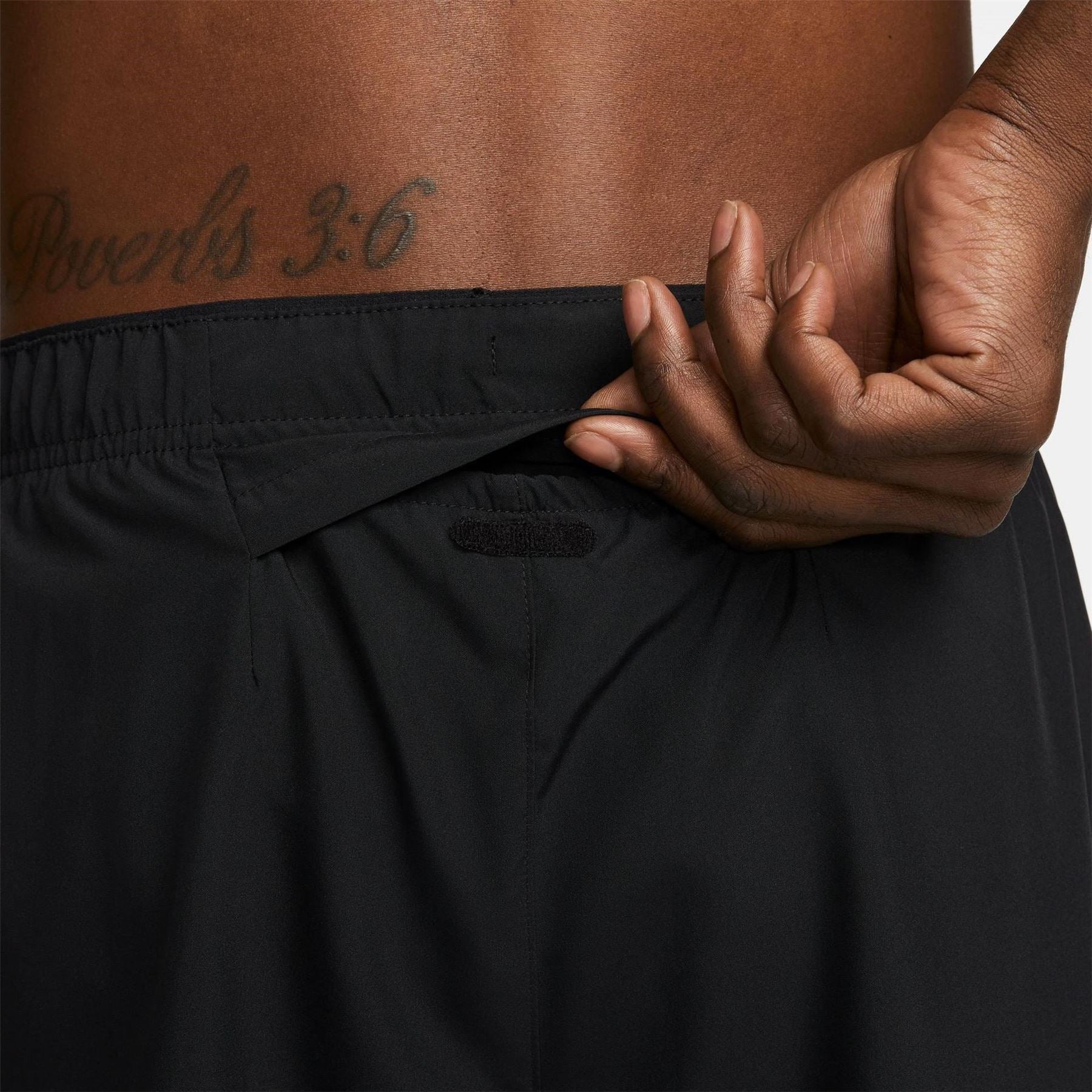 Nike Mens Dri Fit Challenger 5 Brief Lined Versatile Shorts