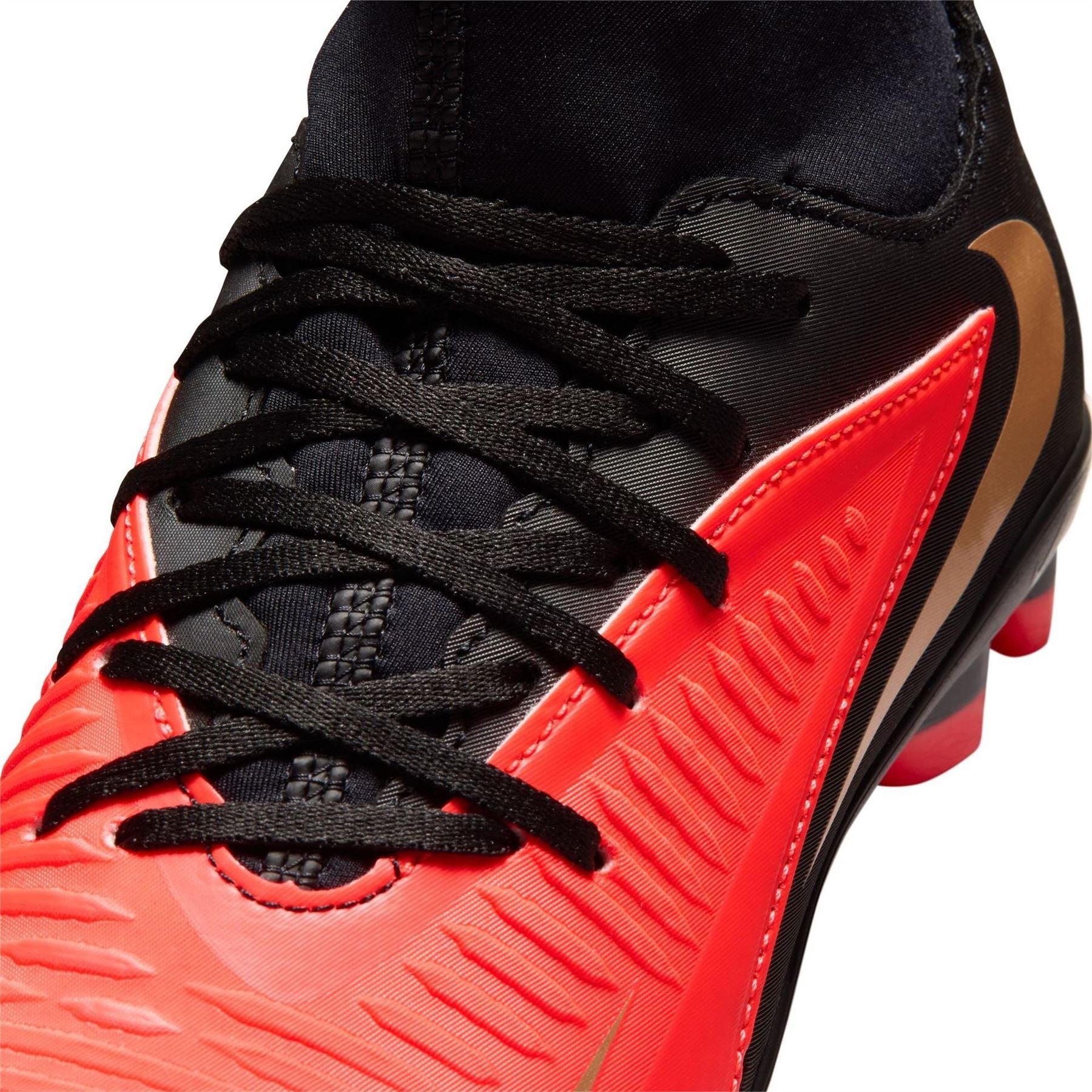 Nike Phantom 6 Club Juniors Multi Ground Football Boots