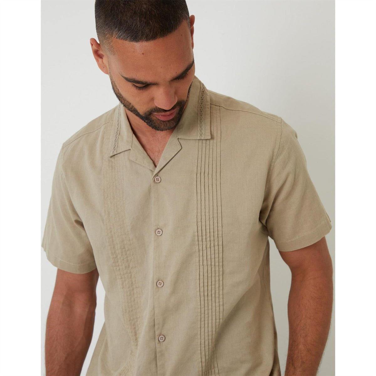 Threadbare Urmston Regular Fit Point Collar Shirt