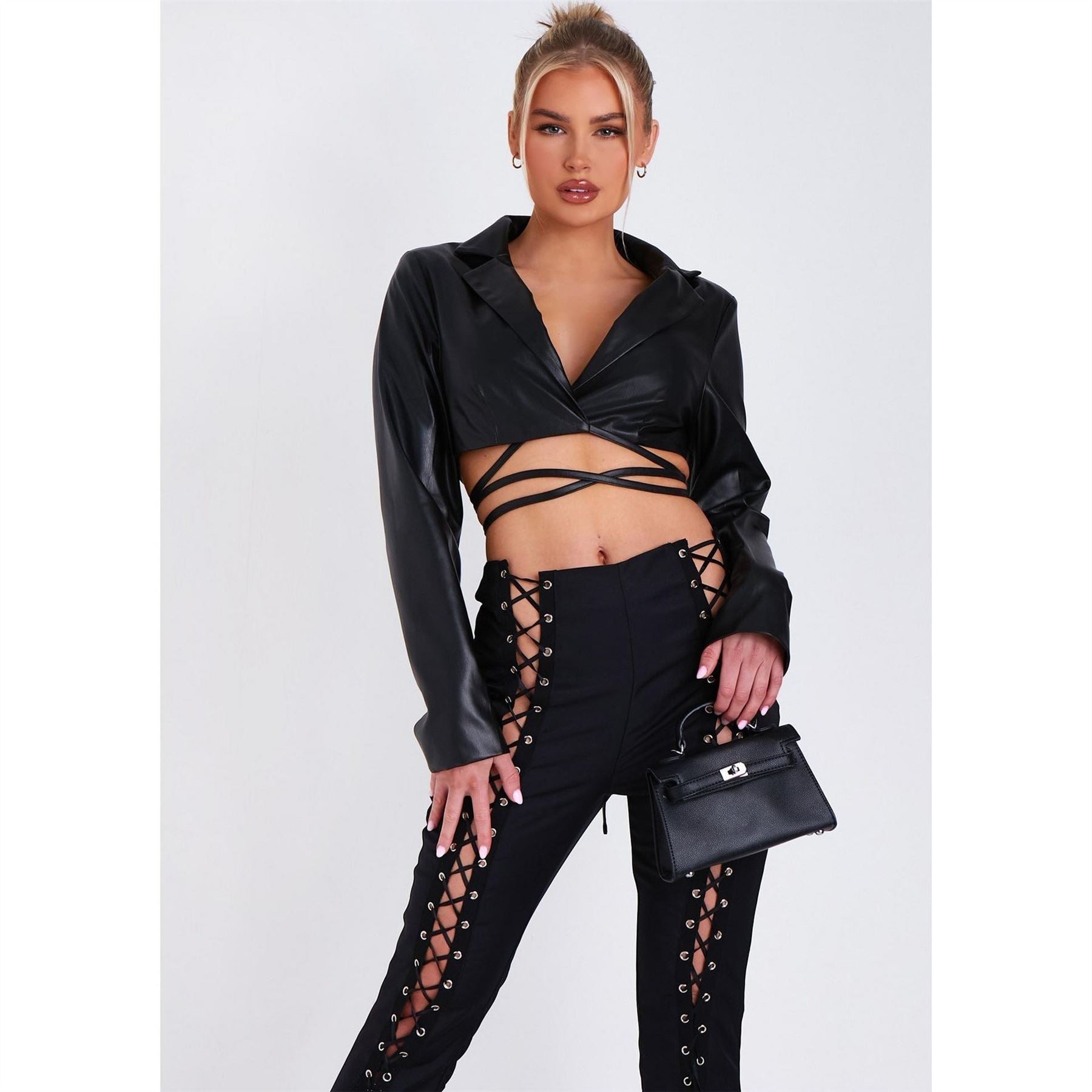 Missy Empire Cropped Tie Blazer