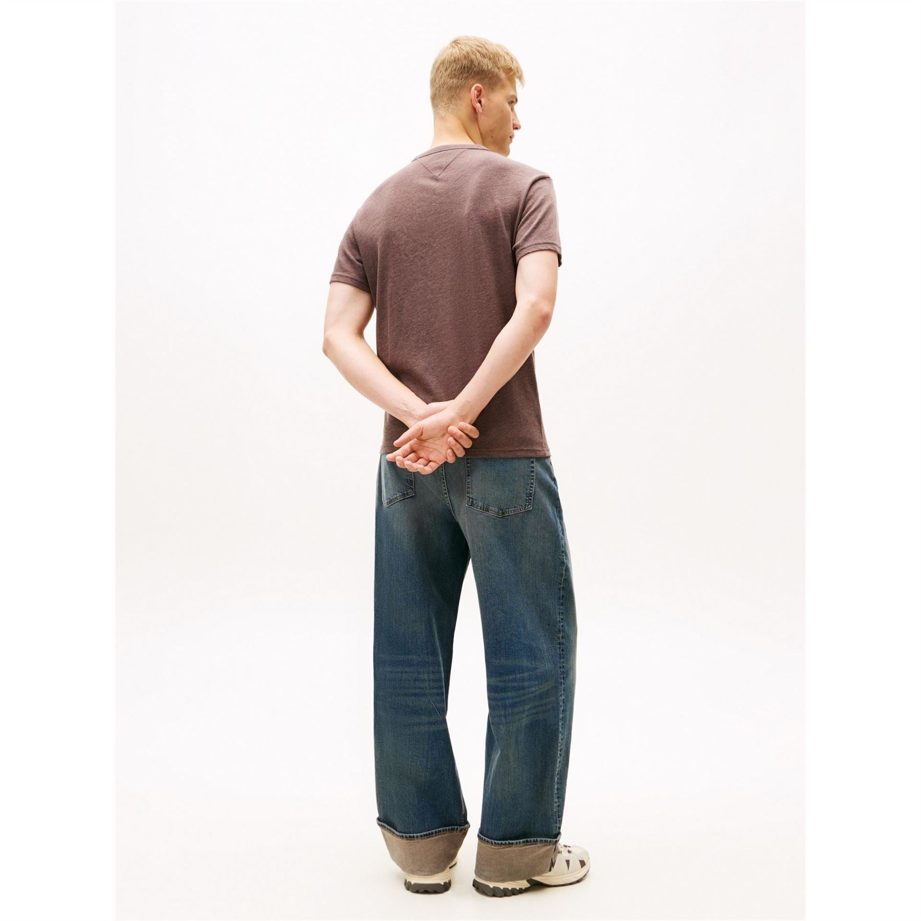 Tommy Jeans Tommy Small Badge T-Shirt