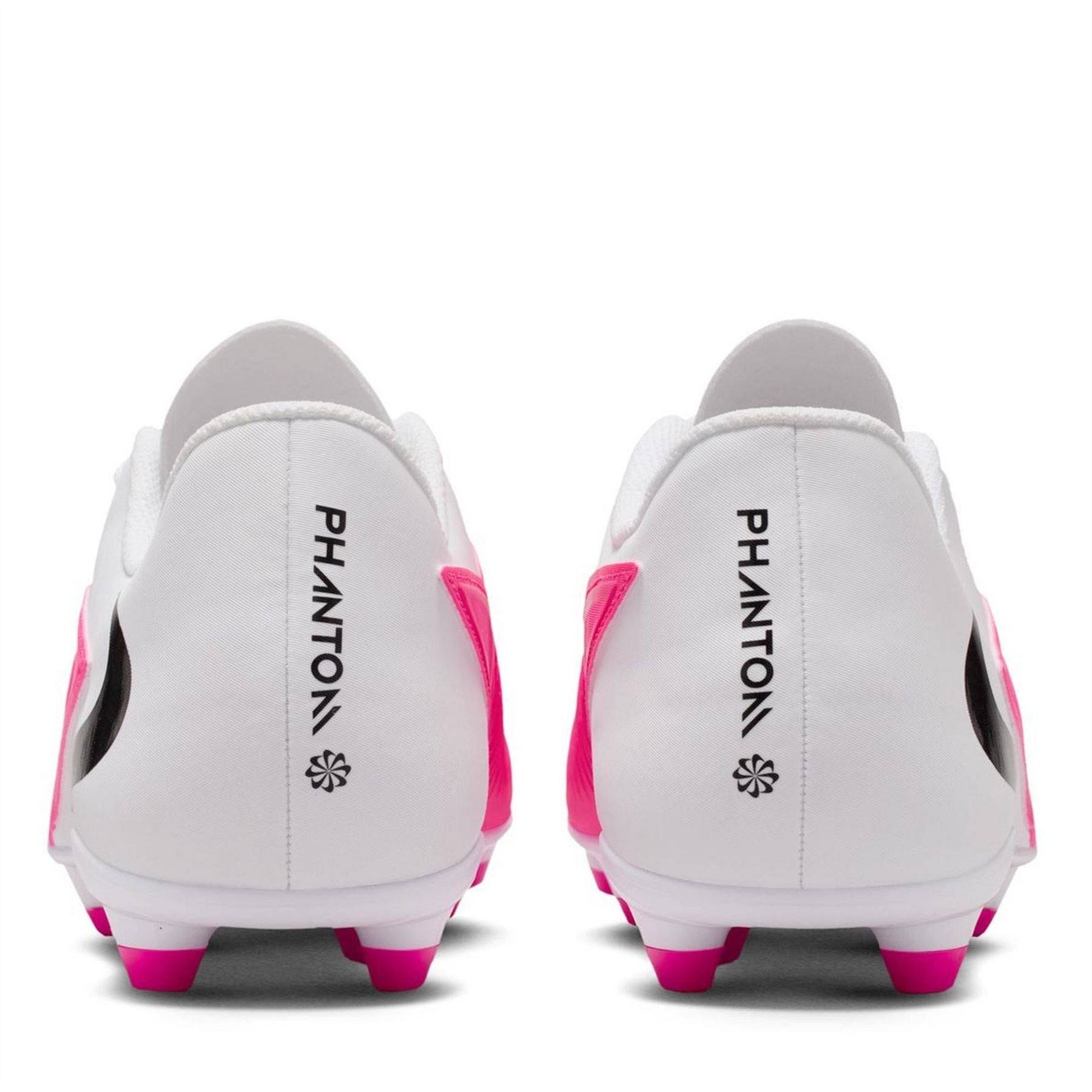 Nike Phantom 6 Low Club Adults Firm Ground Football Boots
