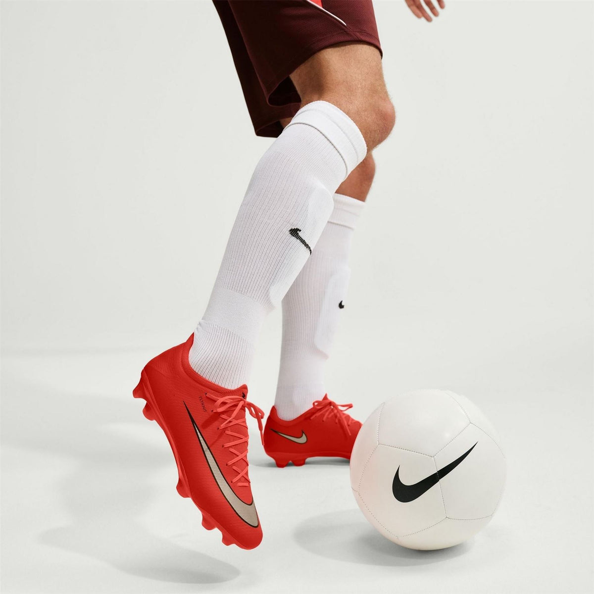 Nike Air Zoom Mercurial Vapor Pro Adults Firm Ground Football Boots