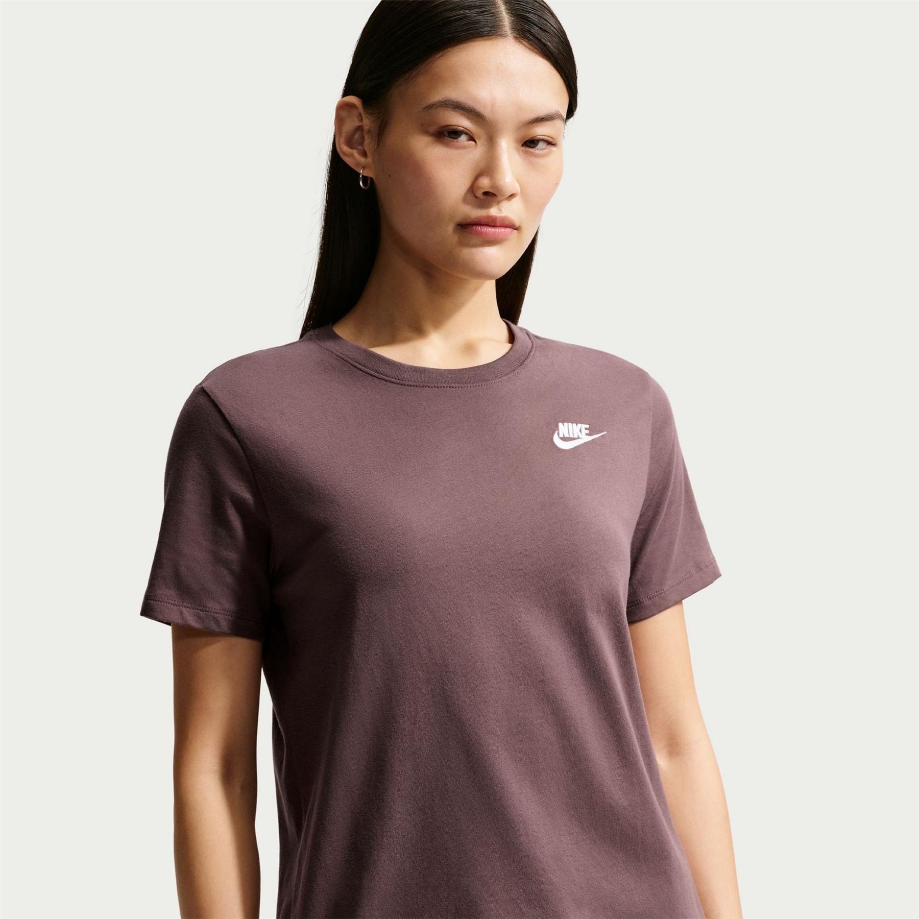 Nike Womens Sportswear Club T-Shirt