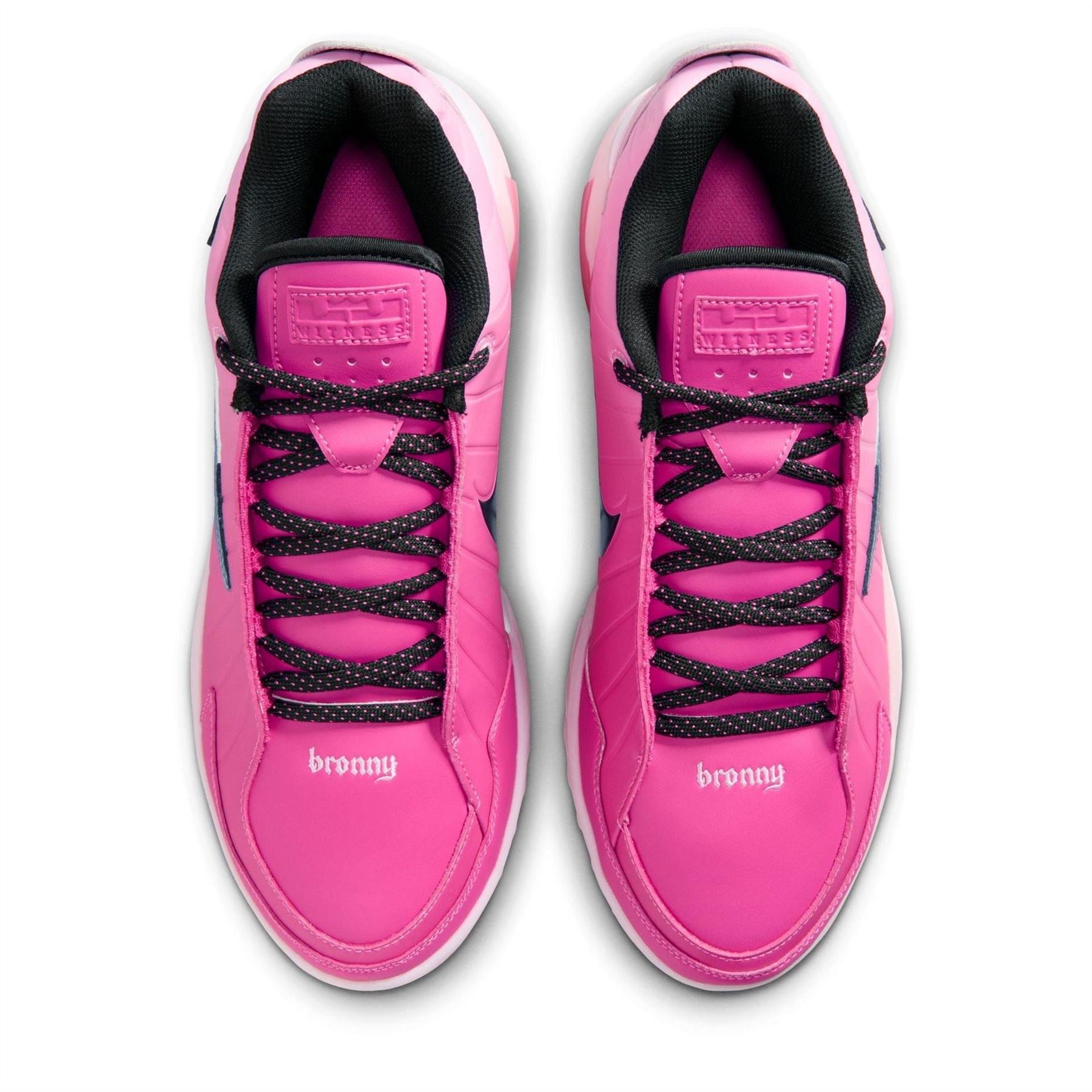 Nike Witness 9 Low Top Lace-Up Sneakers