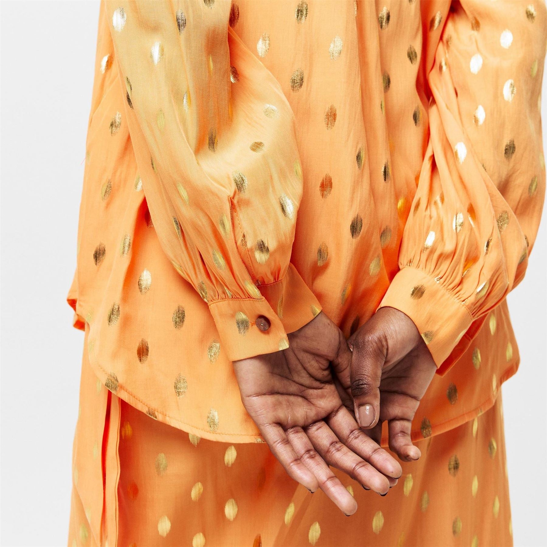 Never Fully Dressed Fleck Miley Metallic Backtab Bishop Sleeve Relaxed Fit Shirt