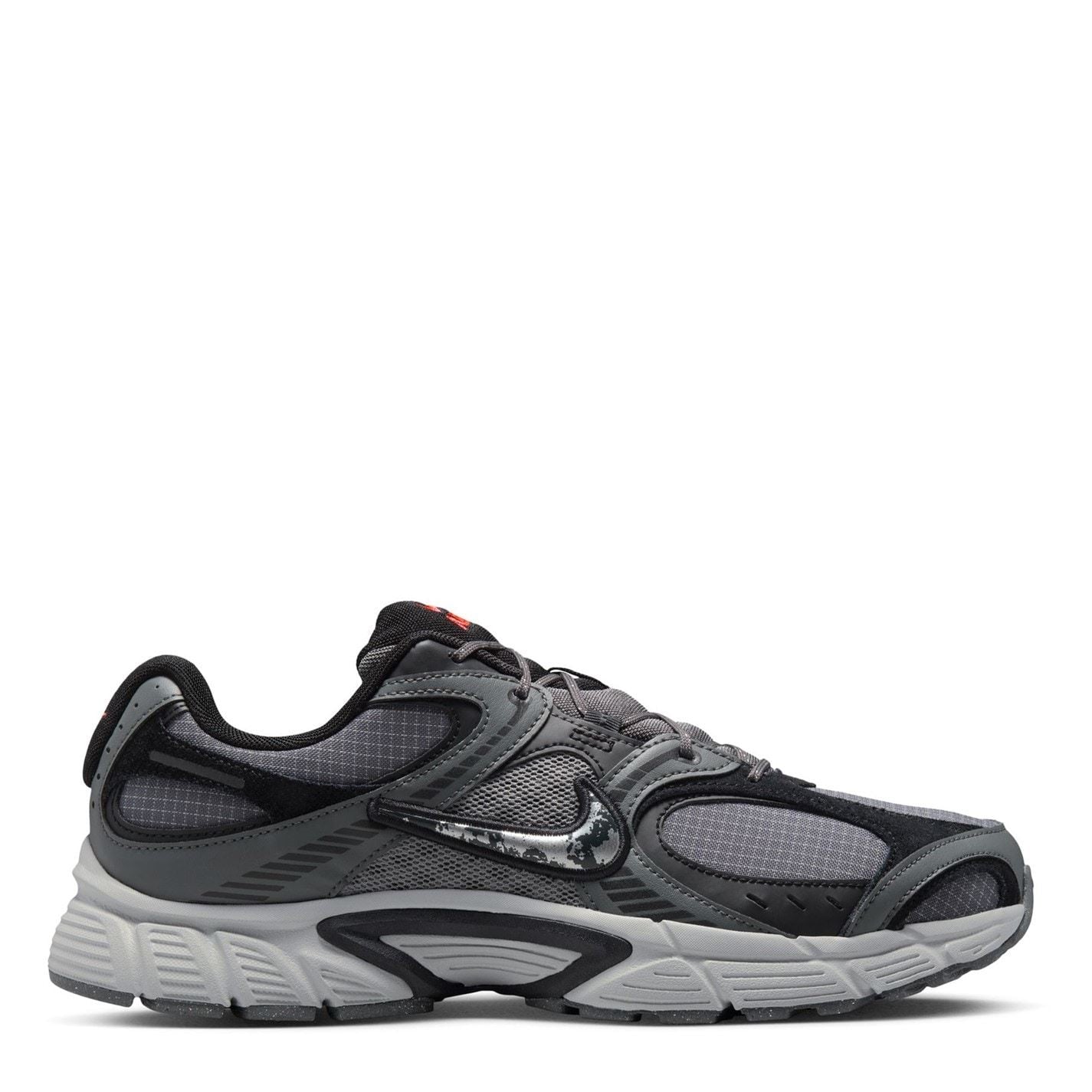 Nike Vomero 5 Running Flat Heel Trainers