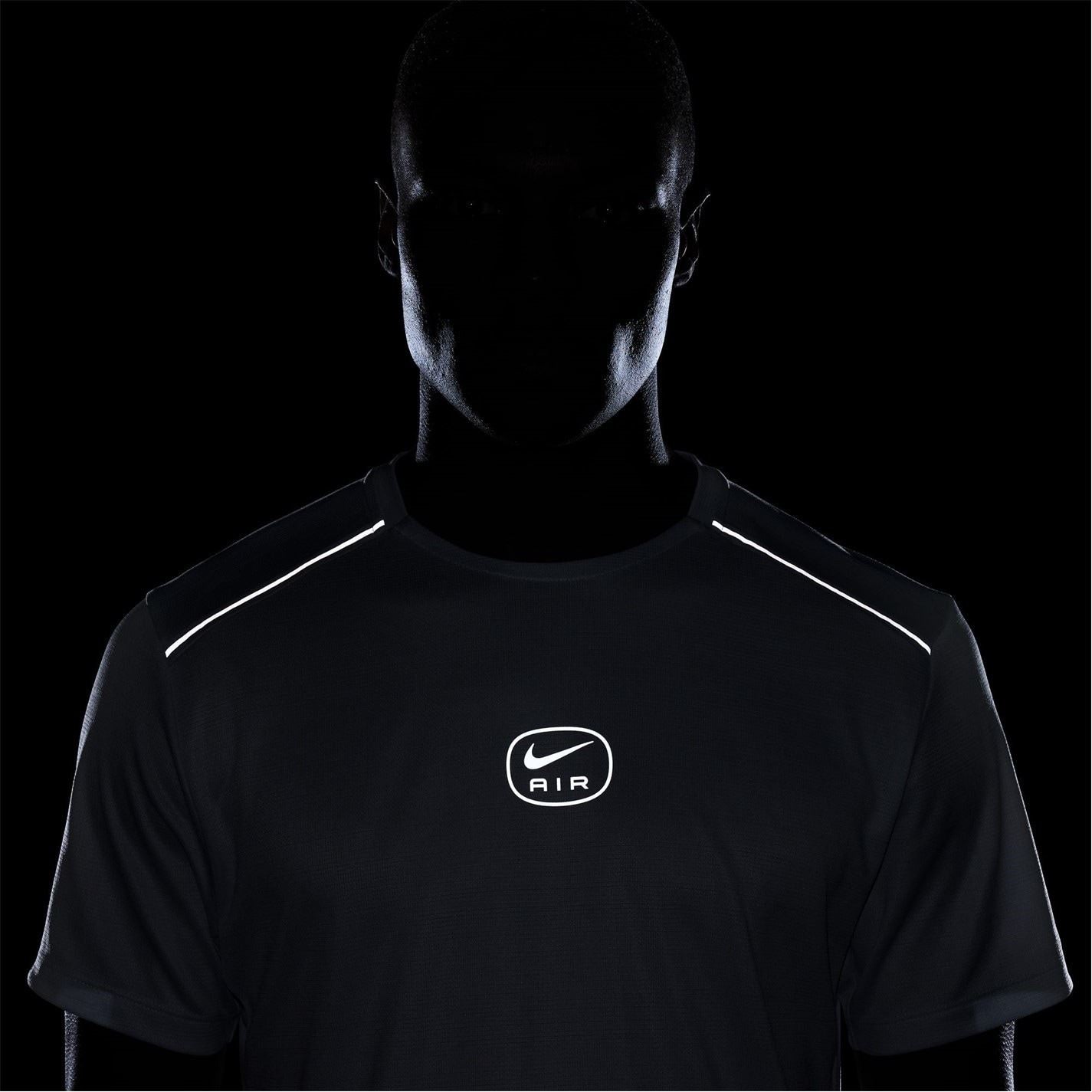 Nike Air Run Athletic Regular Fit T-Shirt