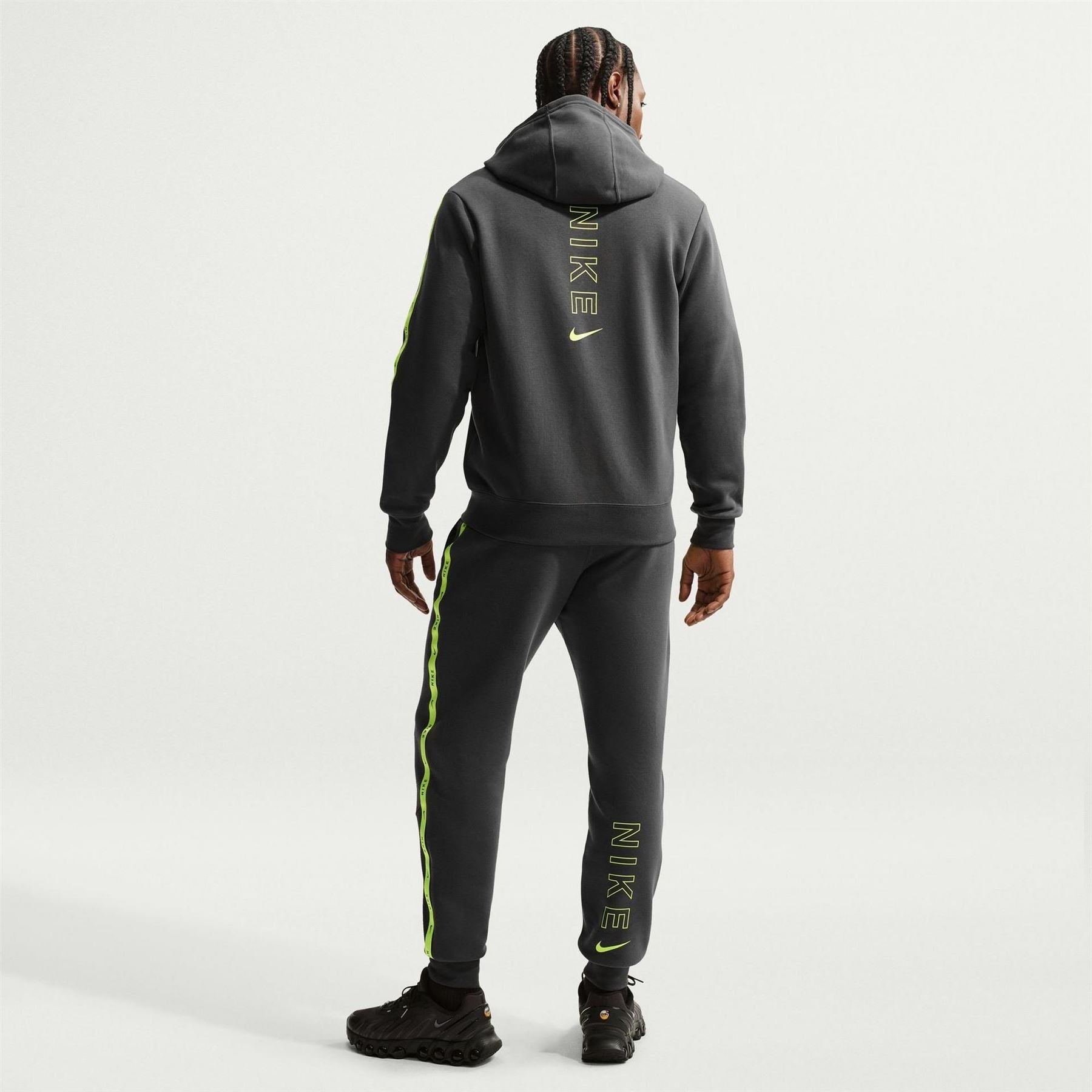 Nike Closed Hem Fleece Joggers