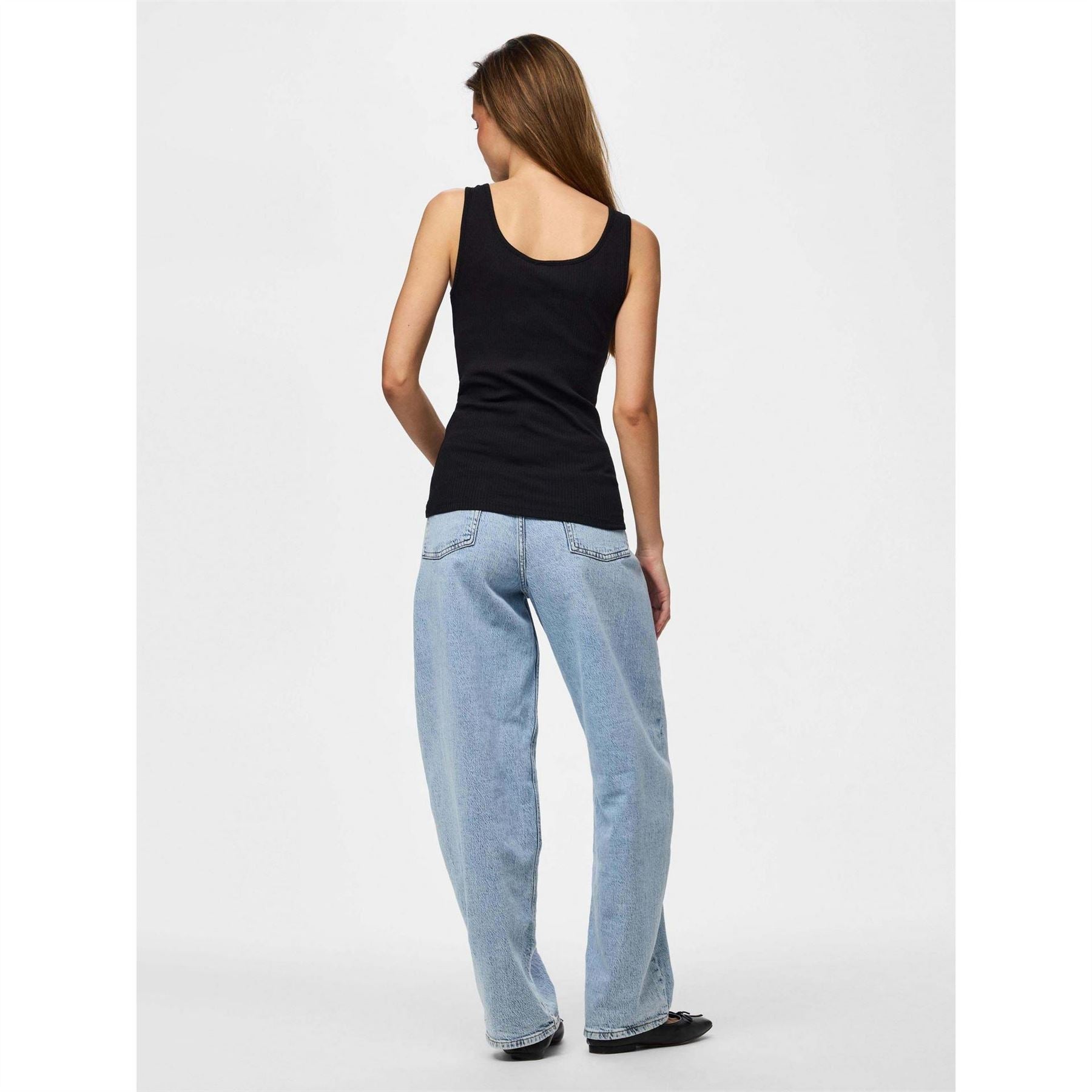 Pieces Kitte Scoop Neck Sleeveless Slim Fit Tank Top