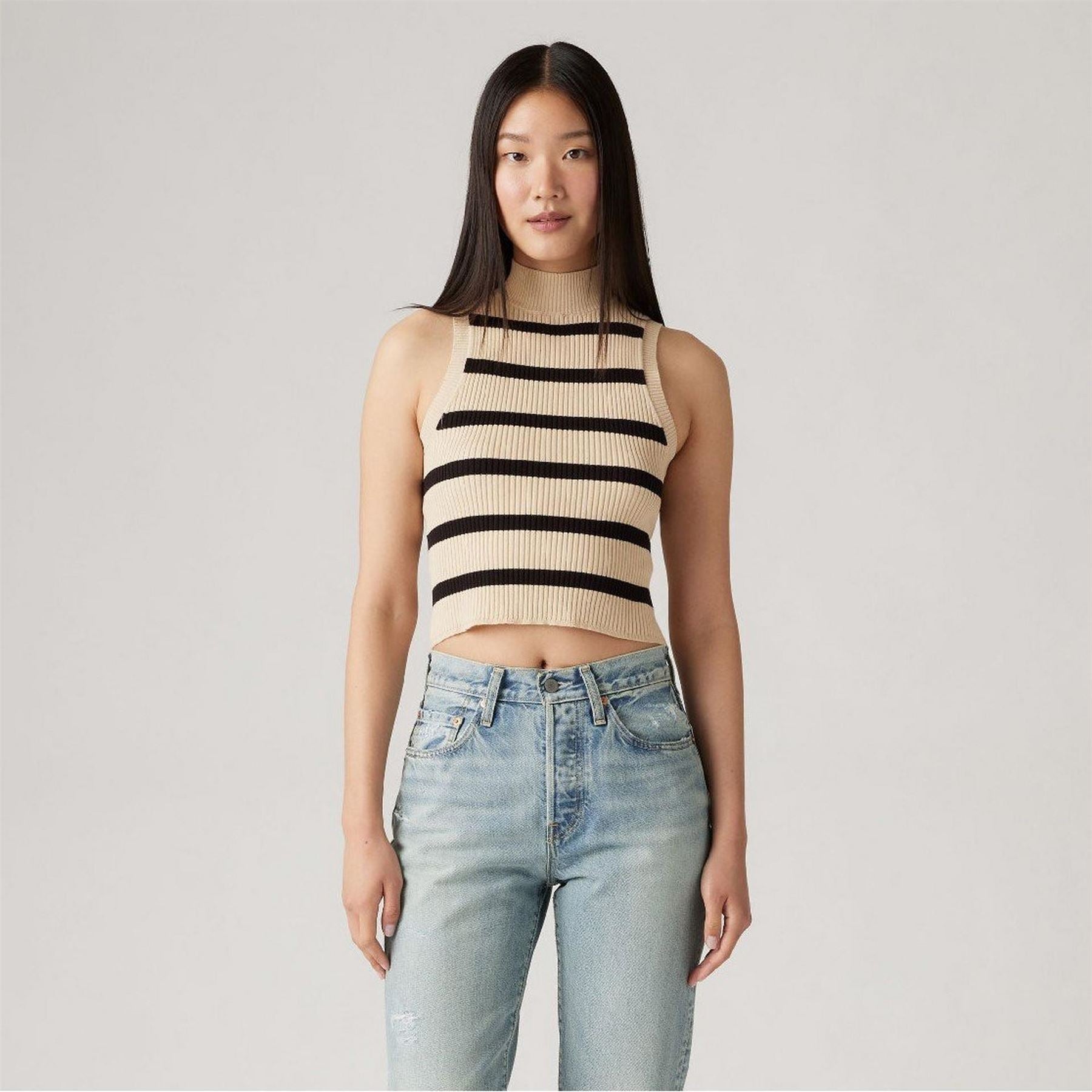 Levis Tulip Mock Neck Sleeveless Box Tank