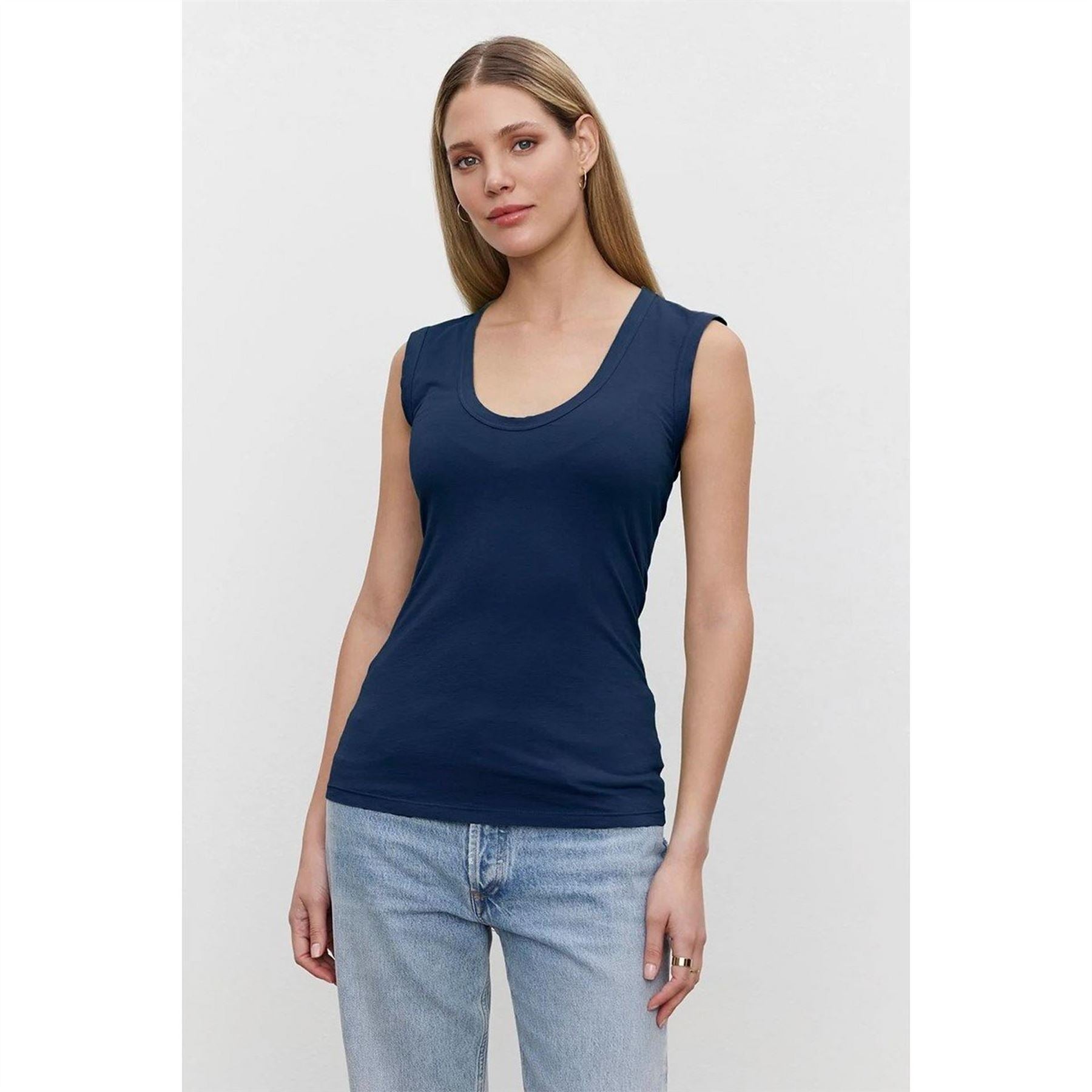 Velvet by Graham and Spencer Regular Fit Crew Neck T-Shirt