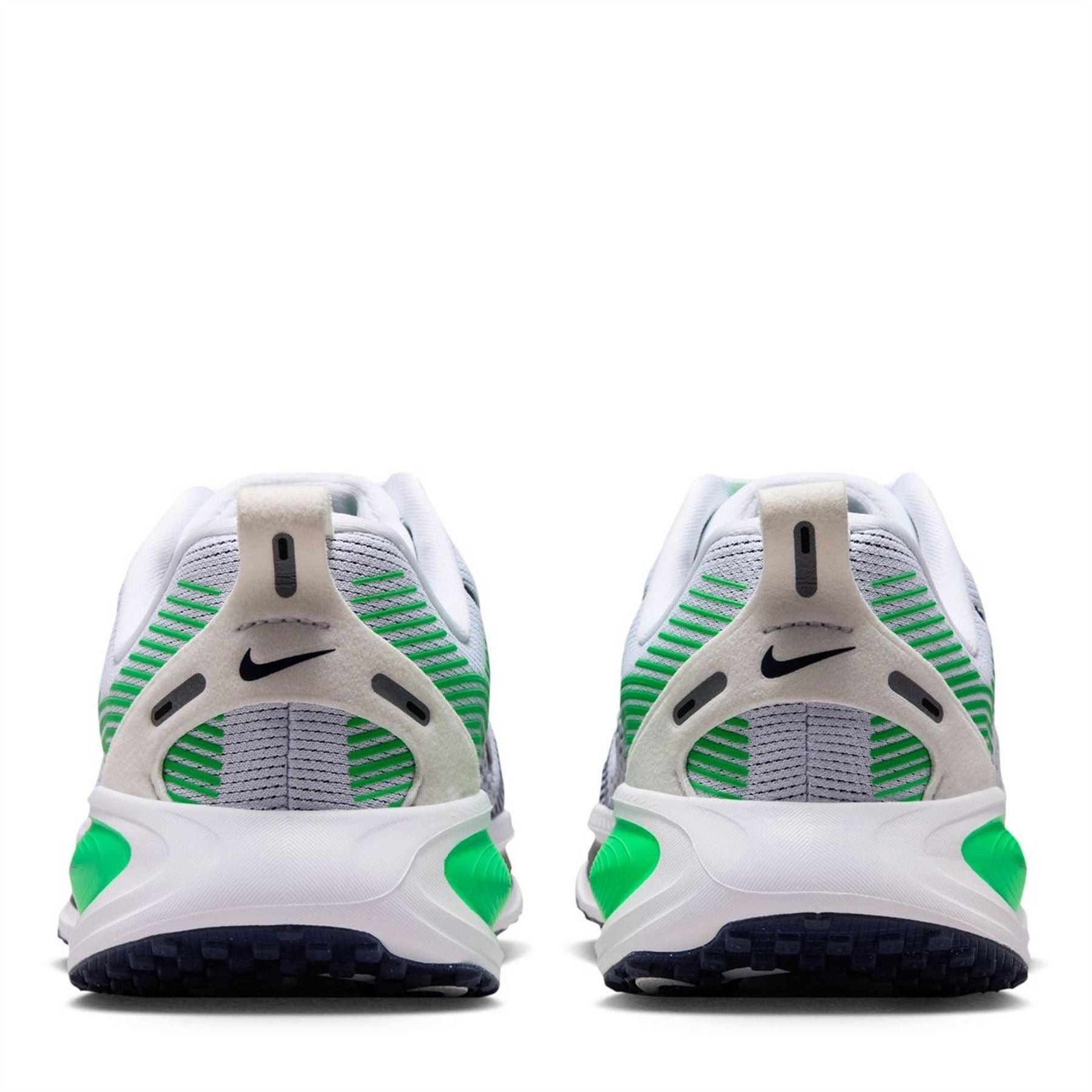 Nike Vomero 18 Trainers Juniors