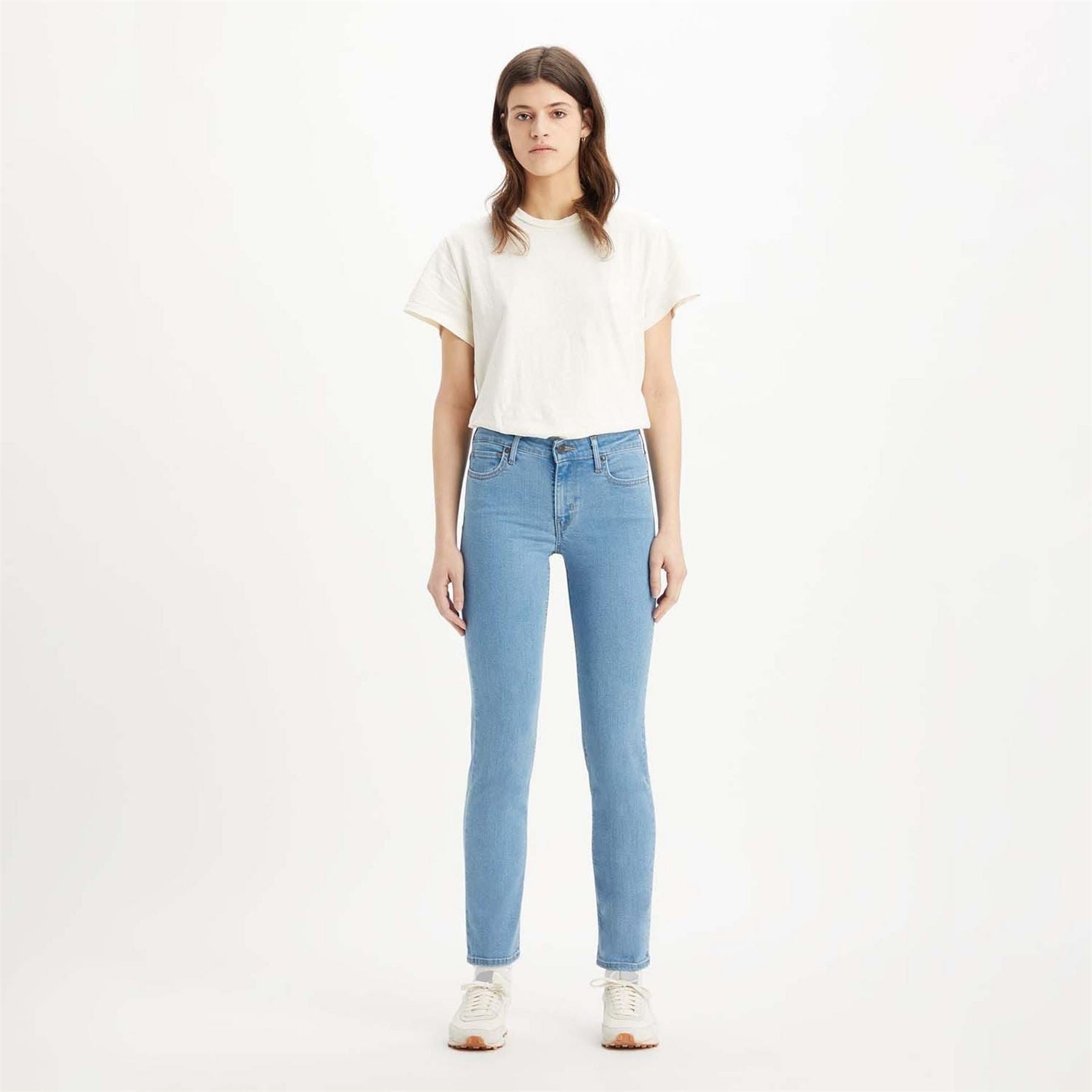 Levis Slim Snatched Jeans