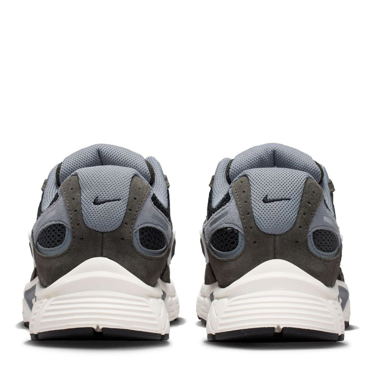 Nike Vomero 5 Running Flat Heel Trainers